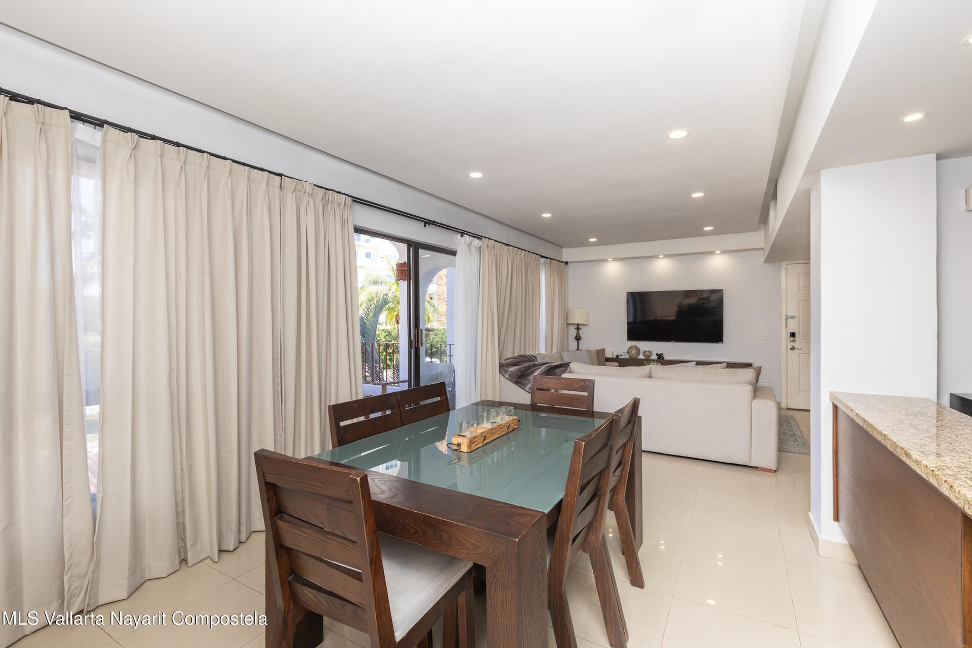 Marina Suites 3
