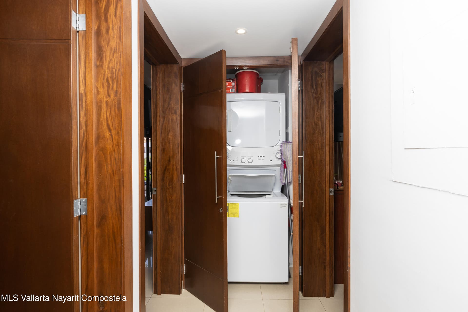 Marina Suites 12