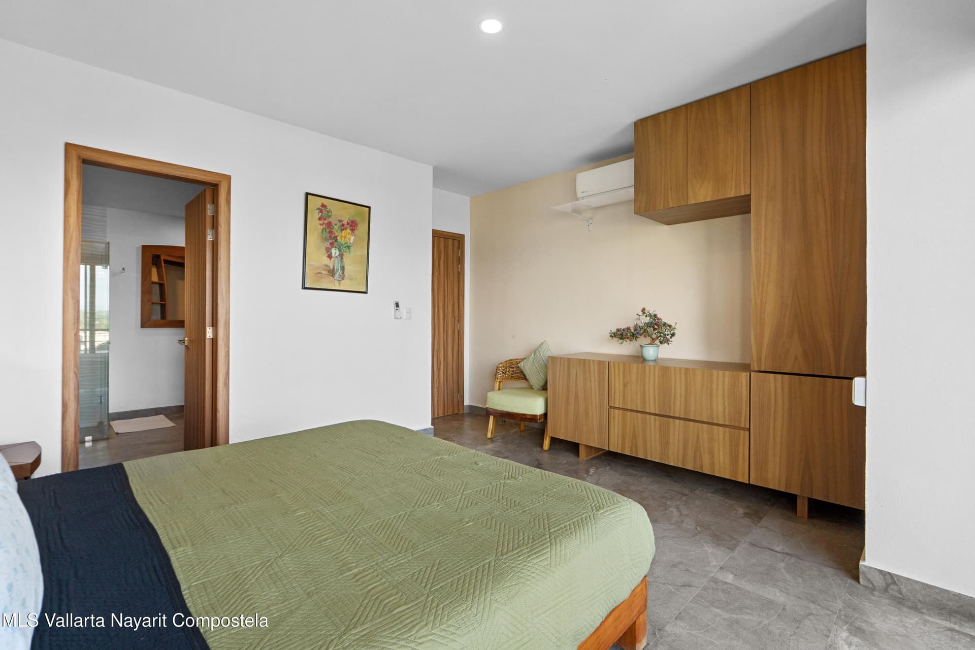 205 Av. Manuel Lepe 9