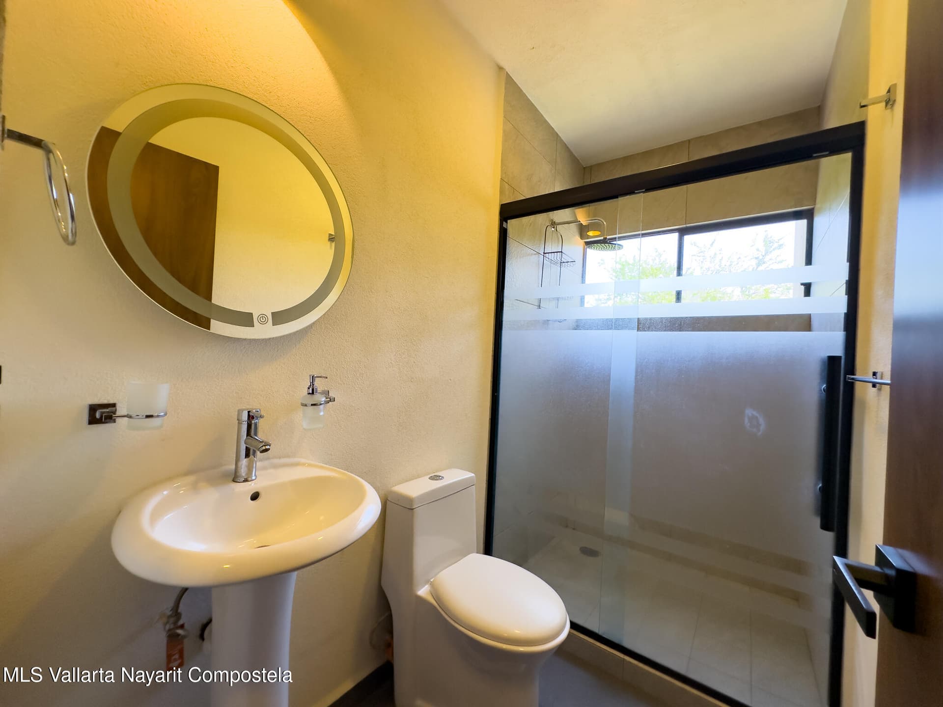 206 Paseo Foresta 21