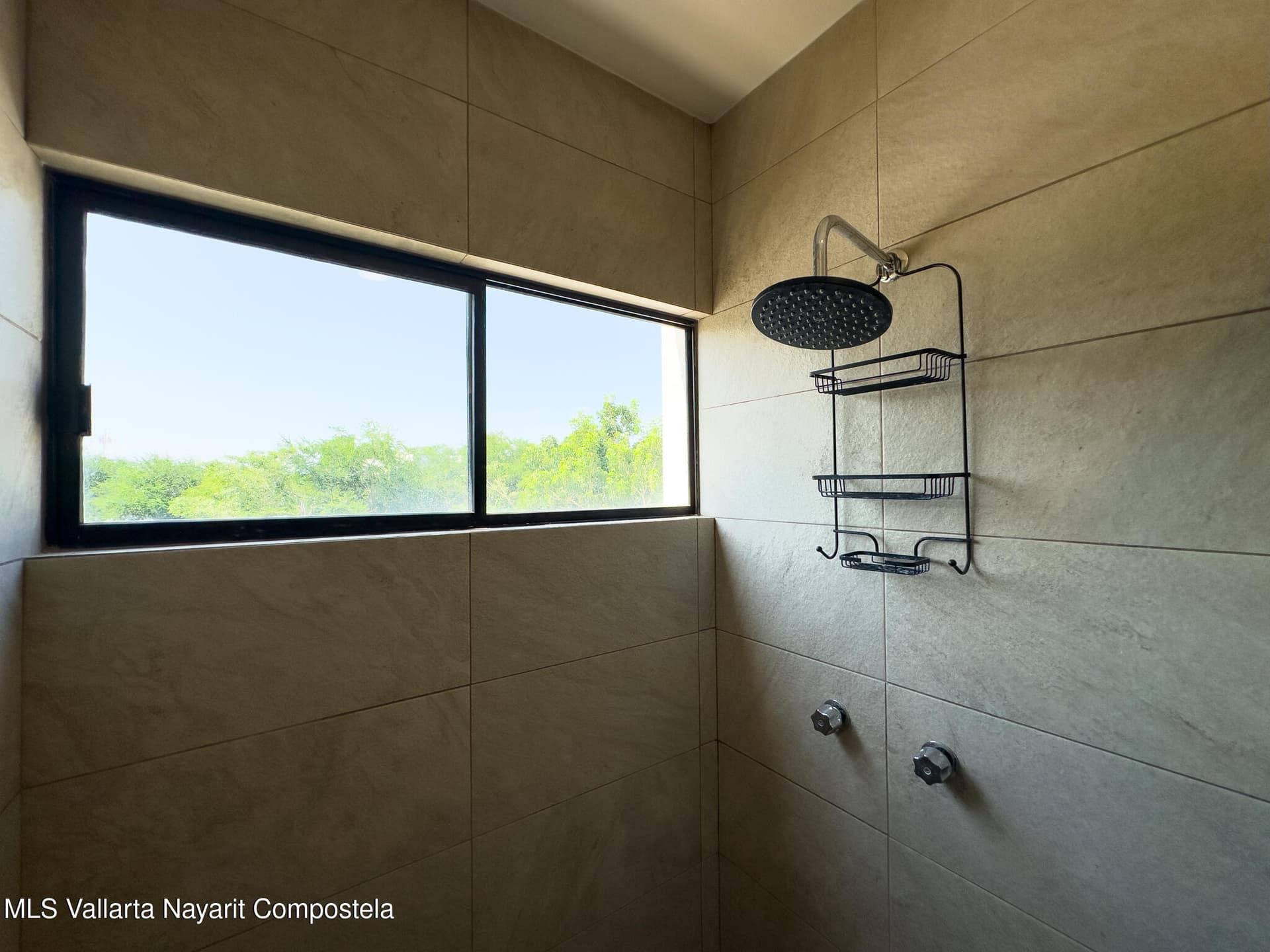 206 Paseo Foresta 26