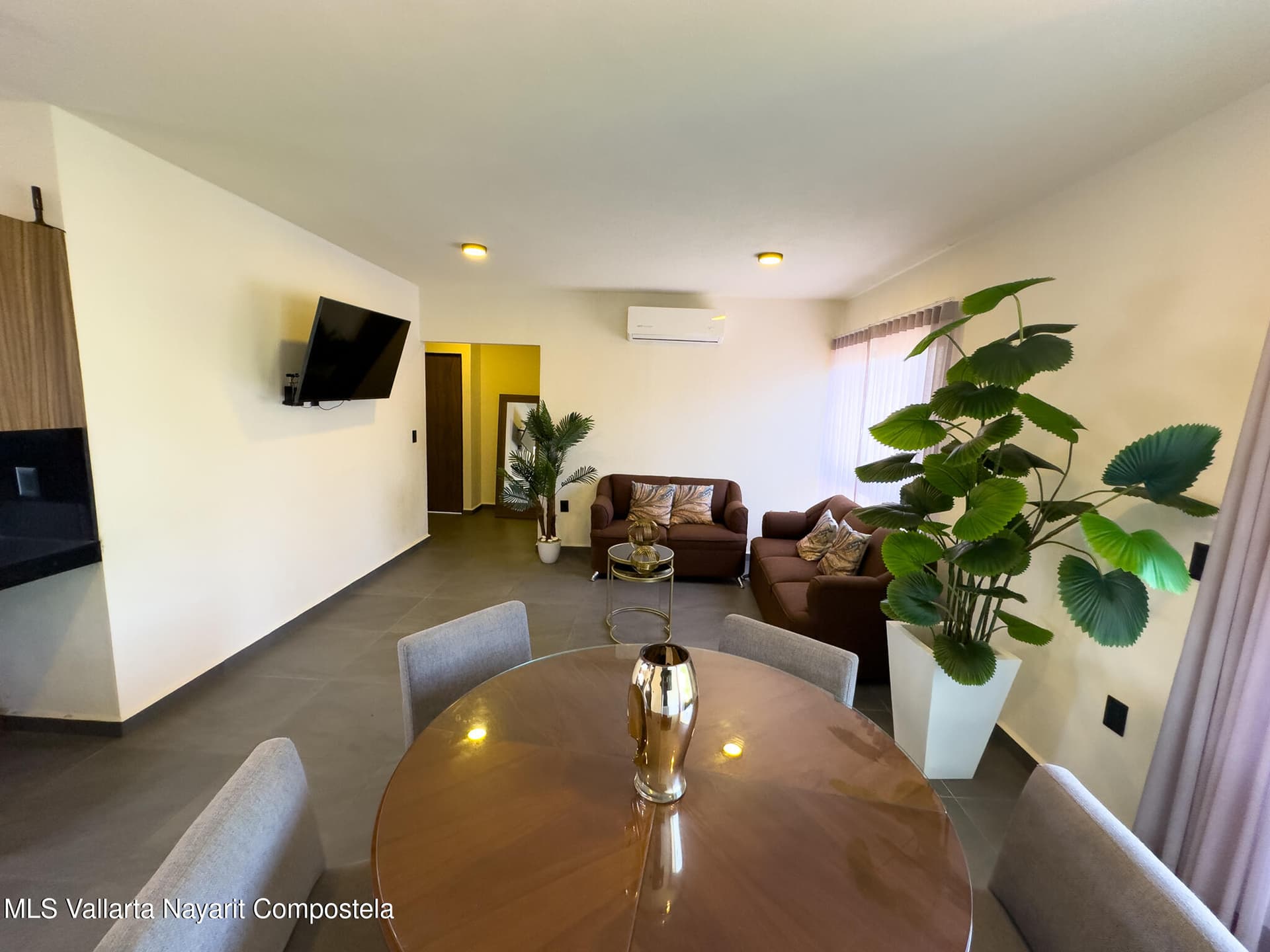 206 Paseo Foresta 4