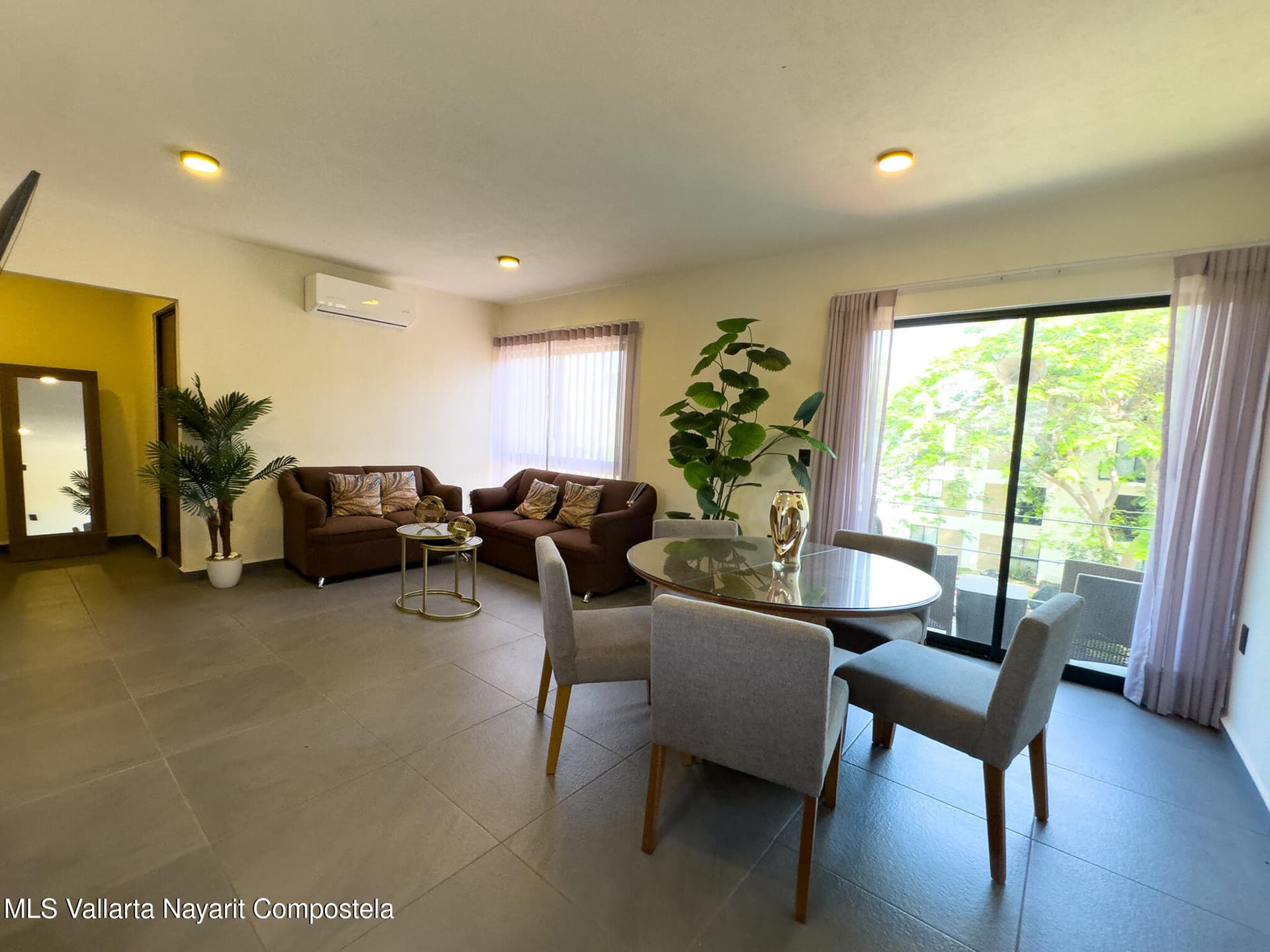 206 Paseo Foresta 5