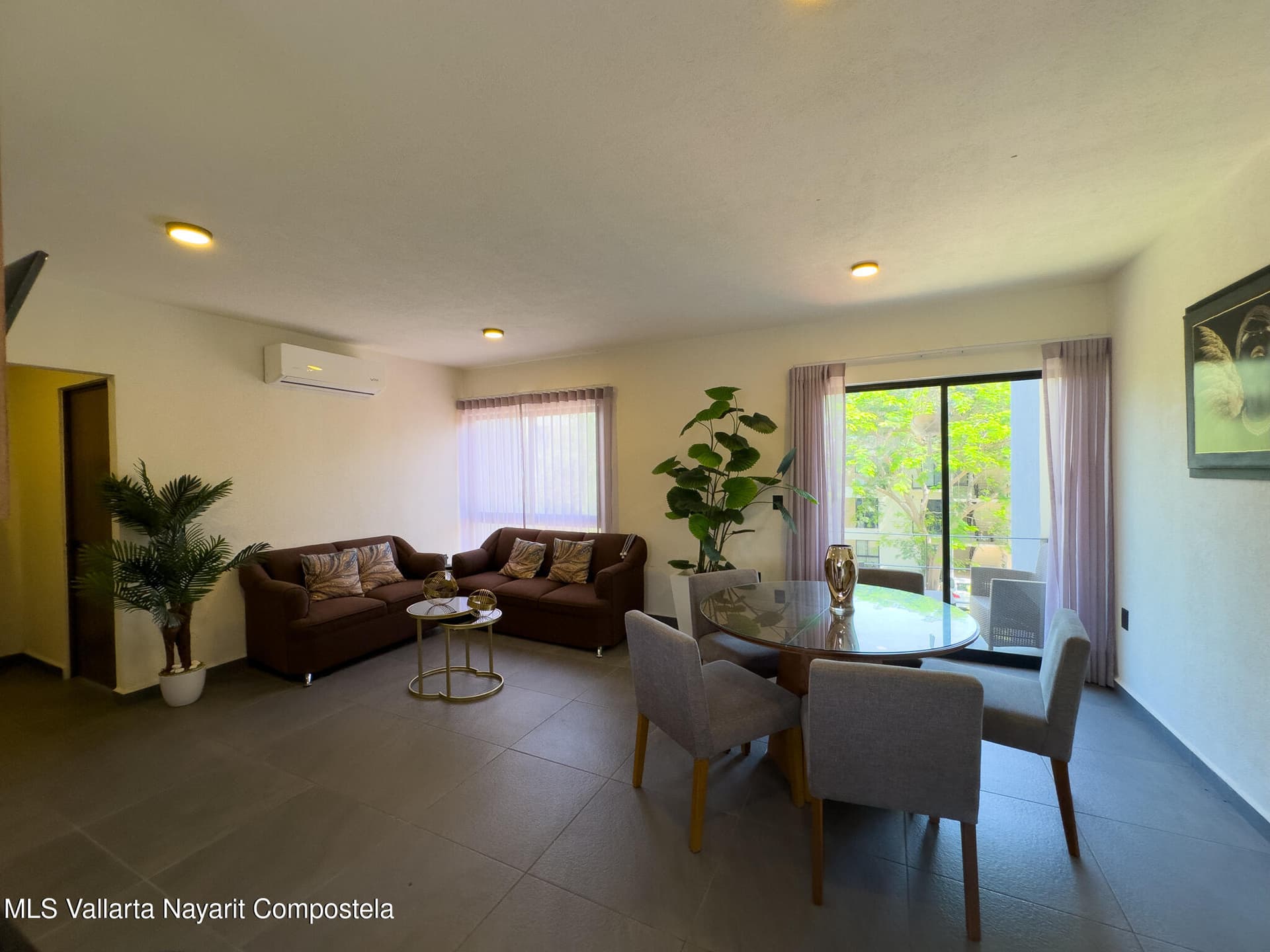 206 Paseo Foresta 8