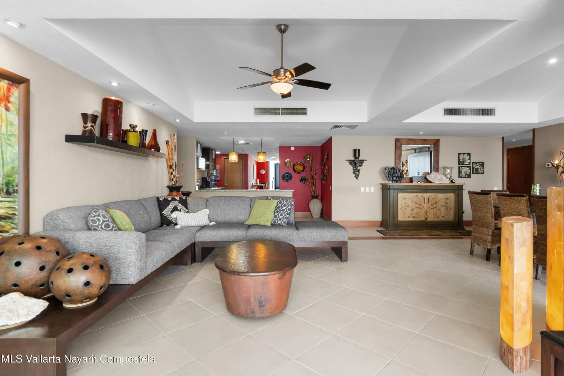 Grand Venetian 4