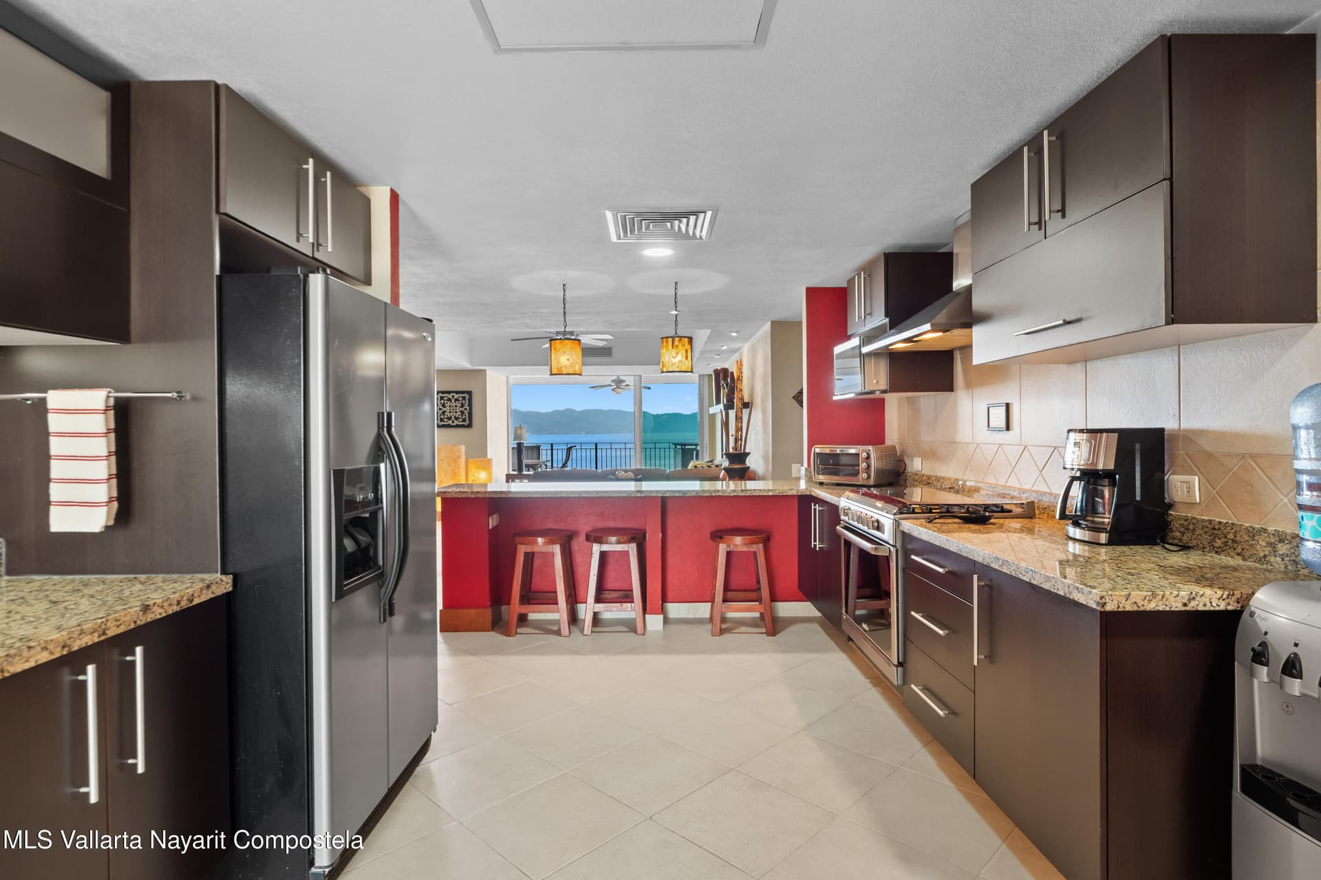 Grand Venetian 12