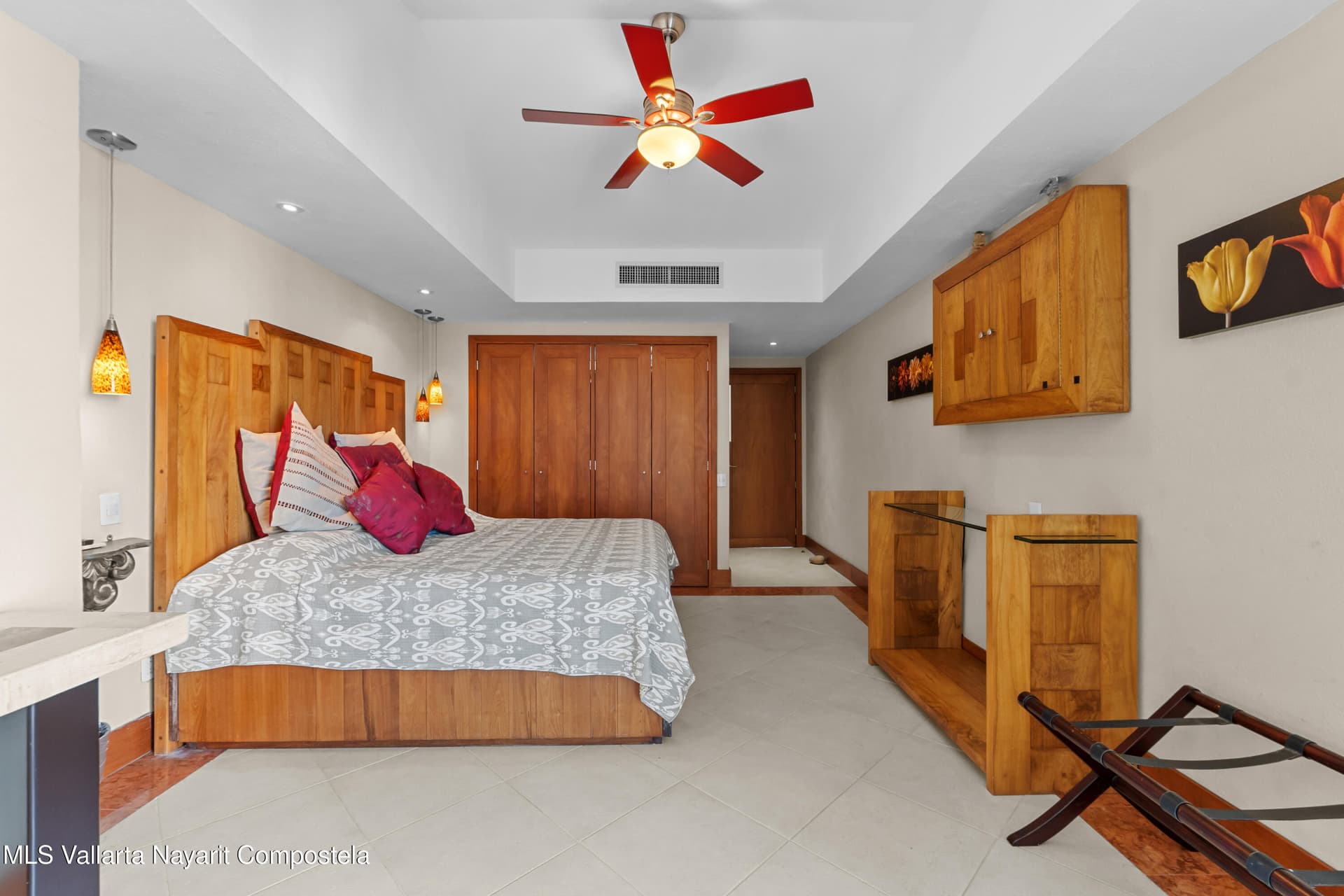 Grand Venetian 26