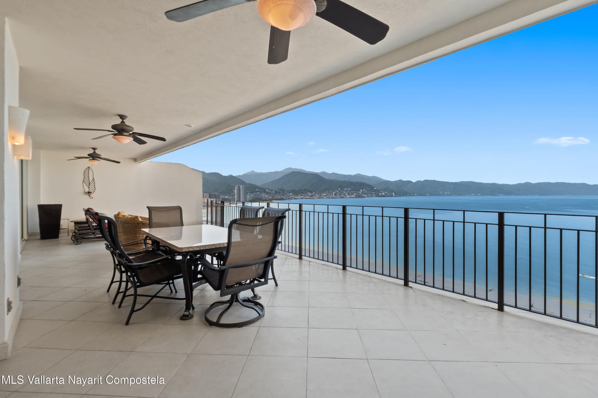 Grand Venetian 34