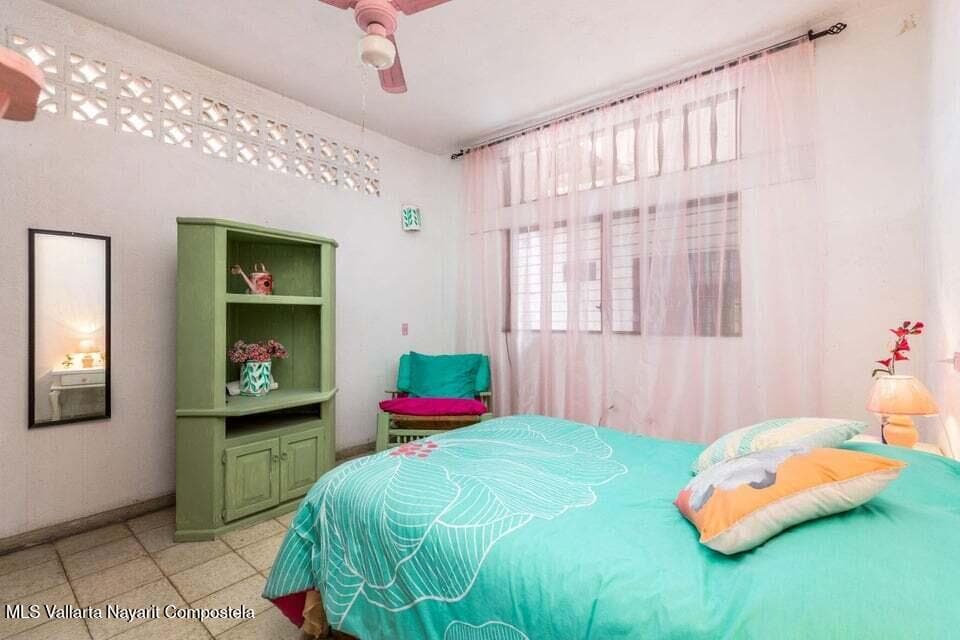 880-884 Guadalupe Sanchez 10