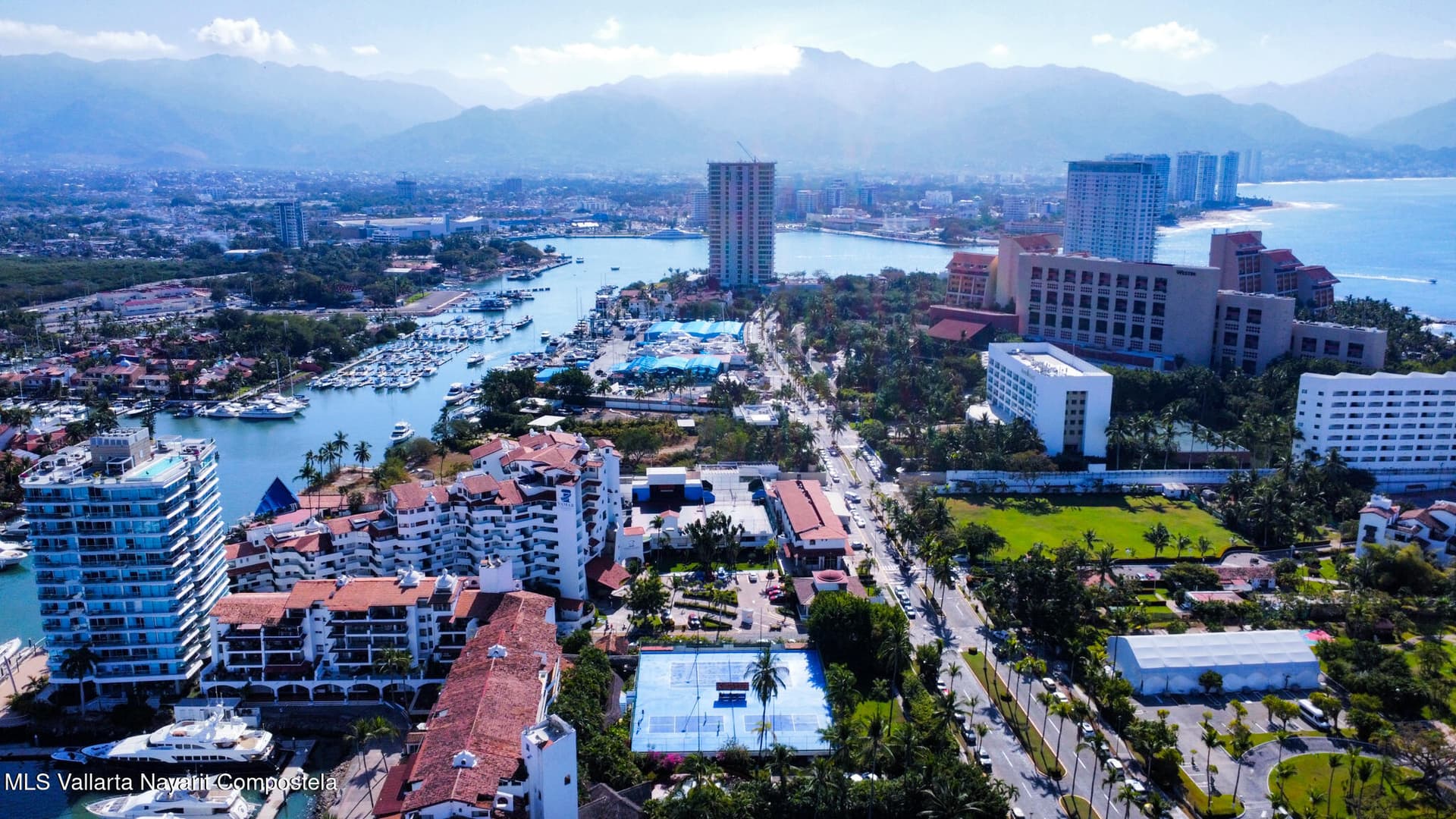 Marina Las Palmas II 28