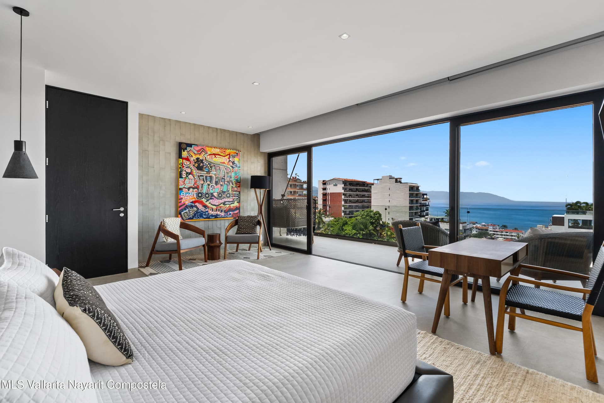 105 Sail View 19