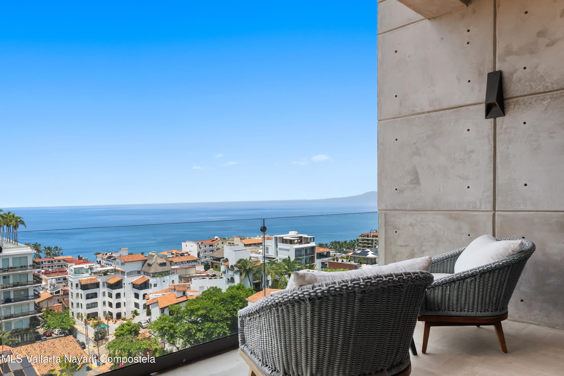 105 Sail View 25