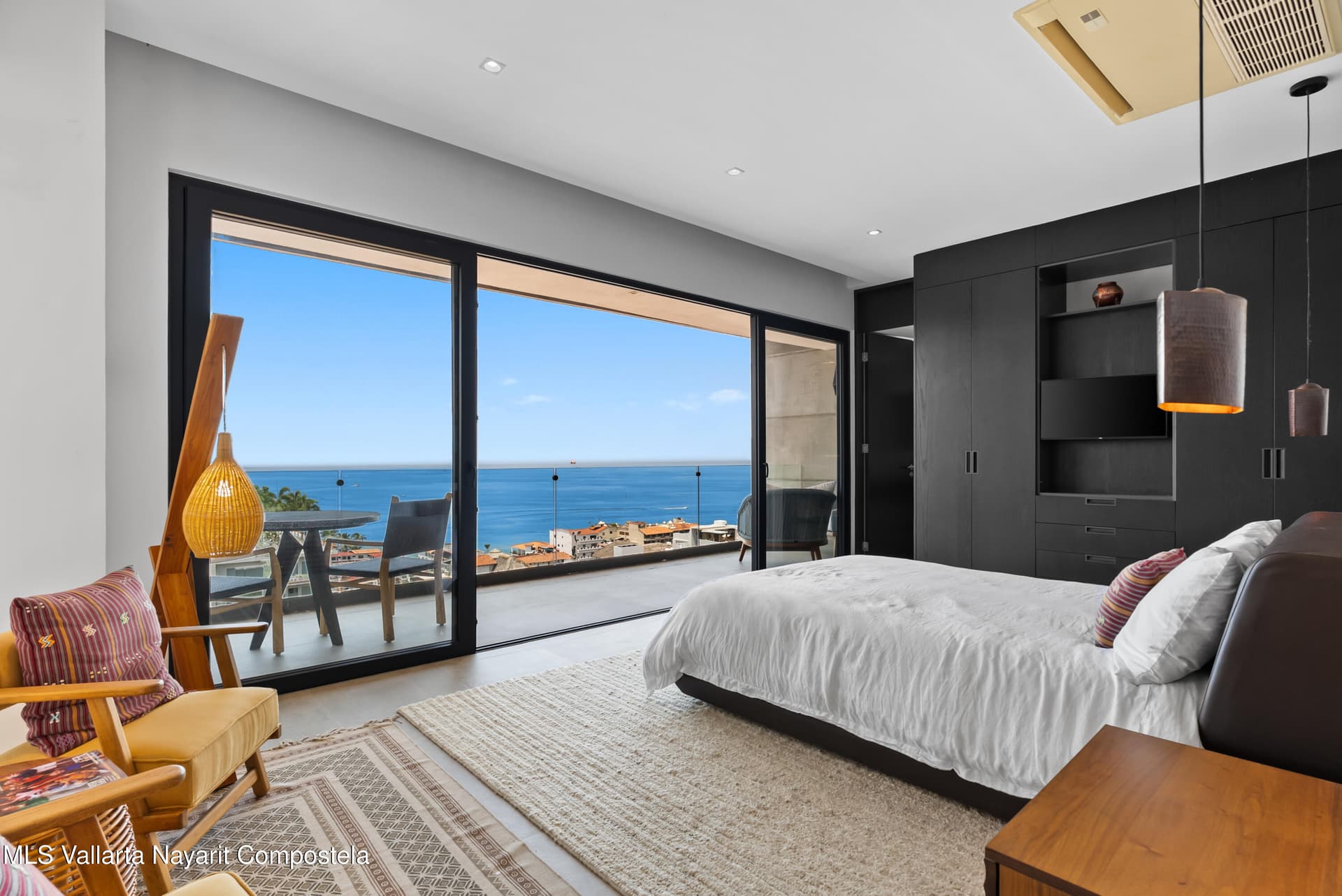 105 Sail View 27