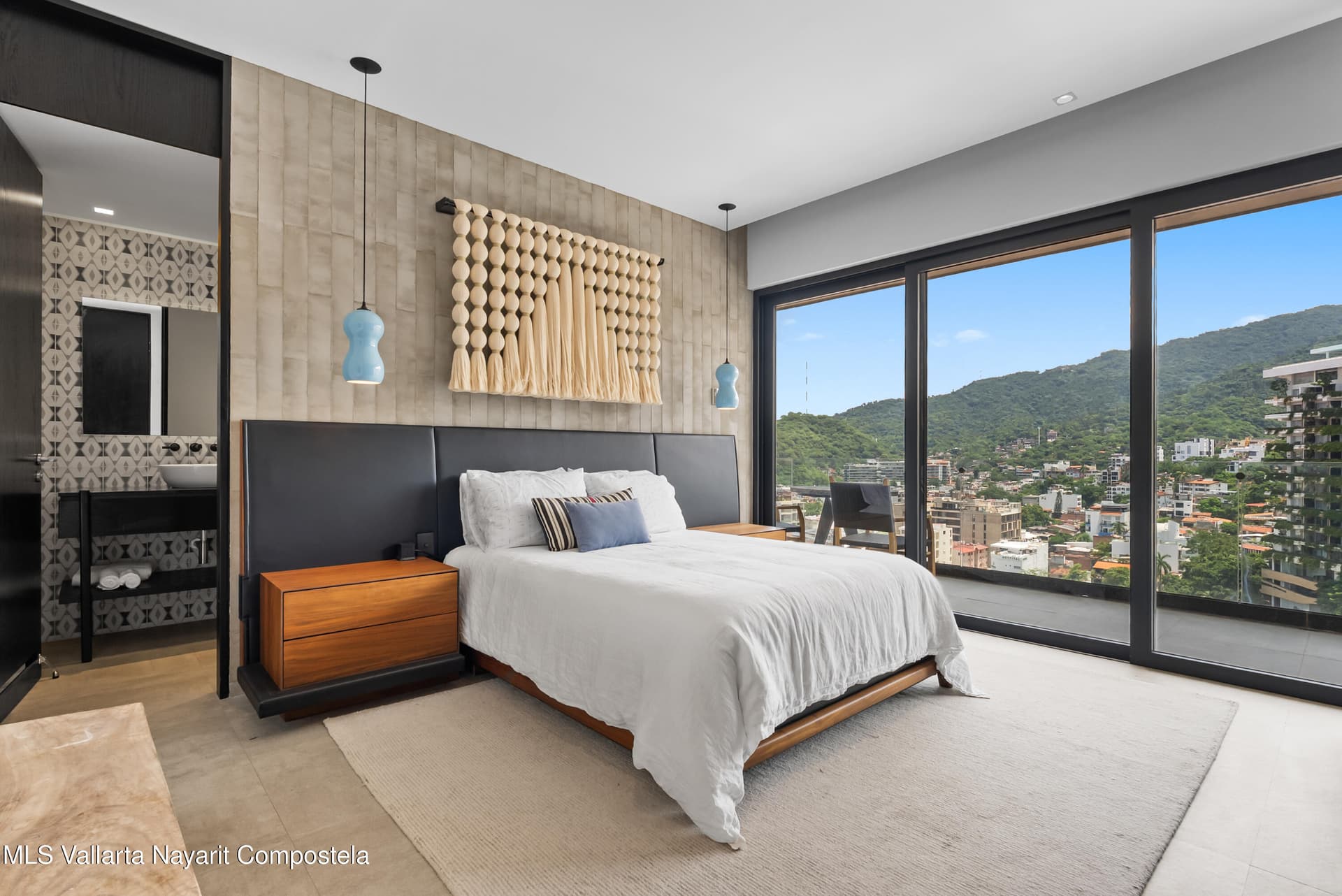105 Sail View 35