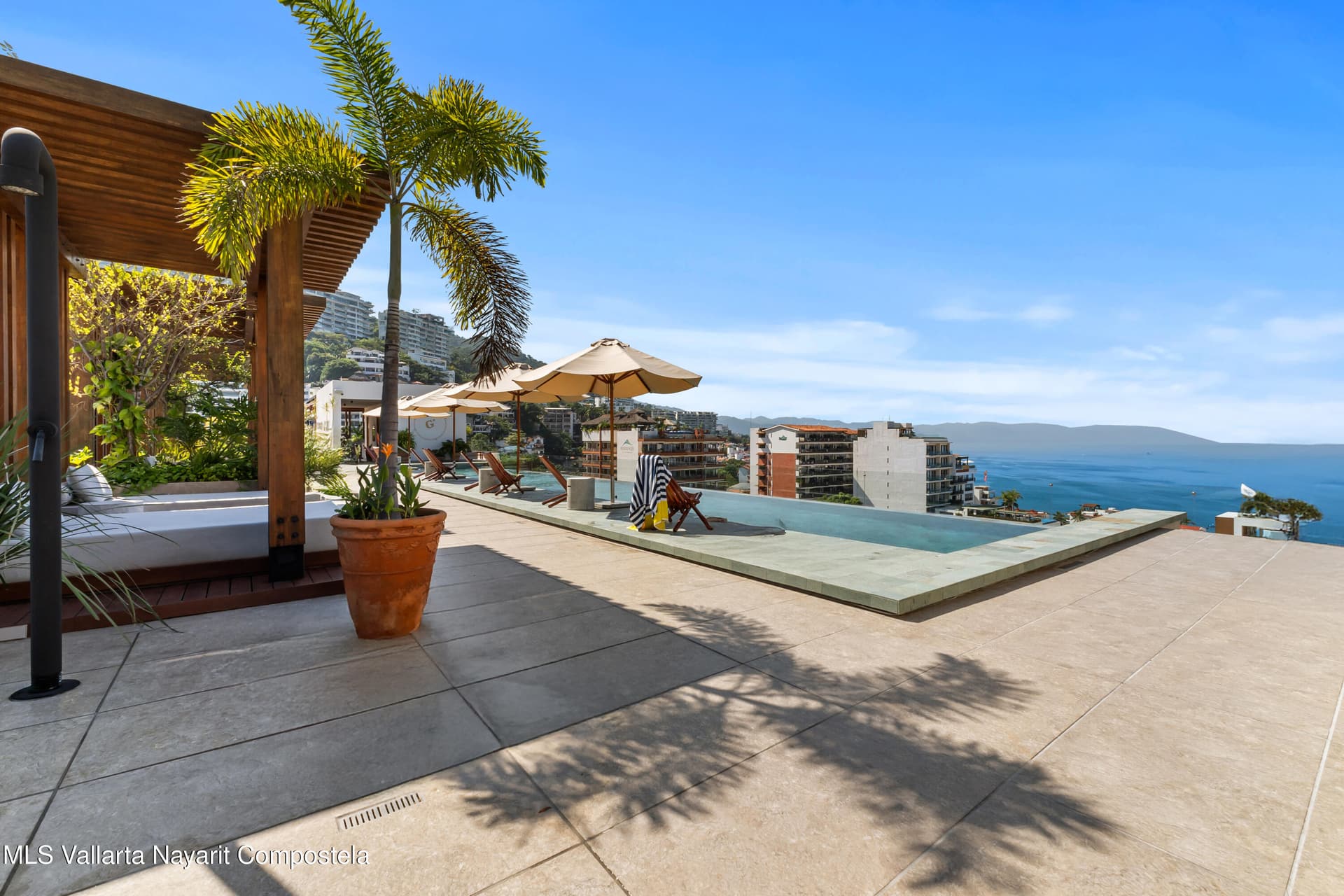 105 Sail View 40