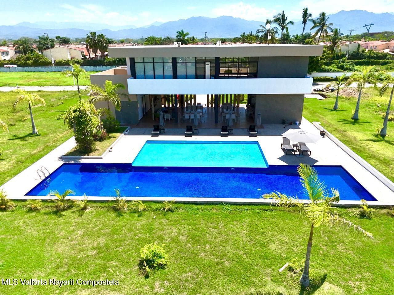 158 Palma del Rey Ave. 29