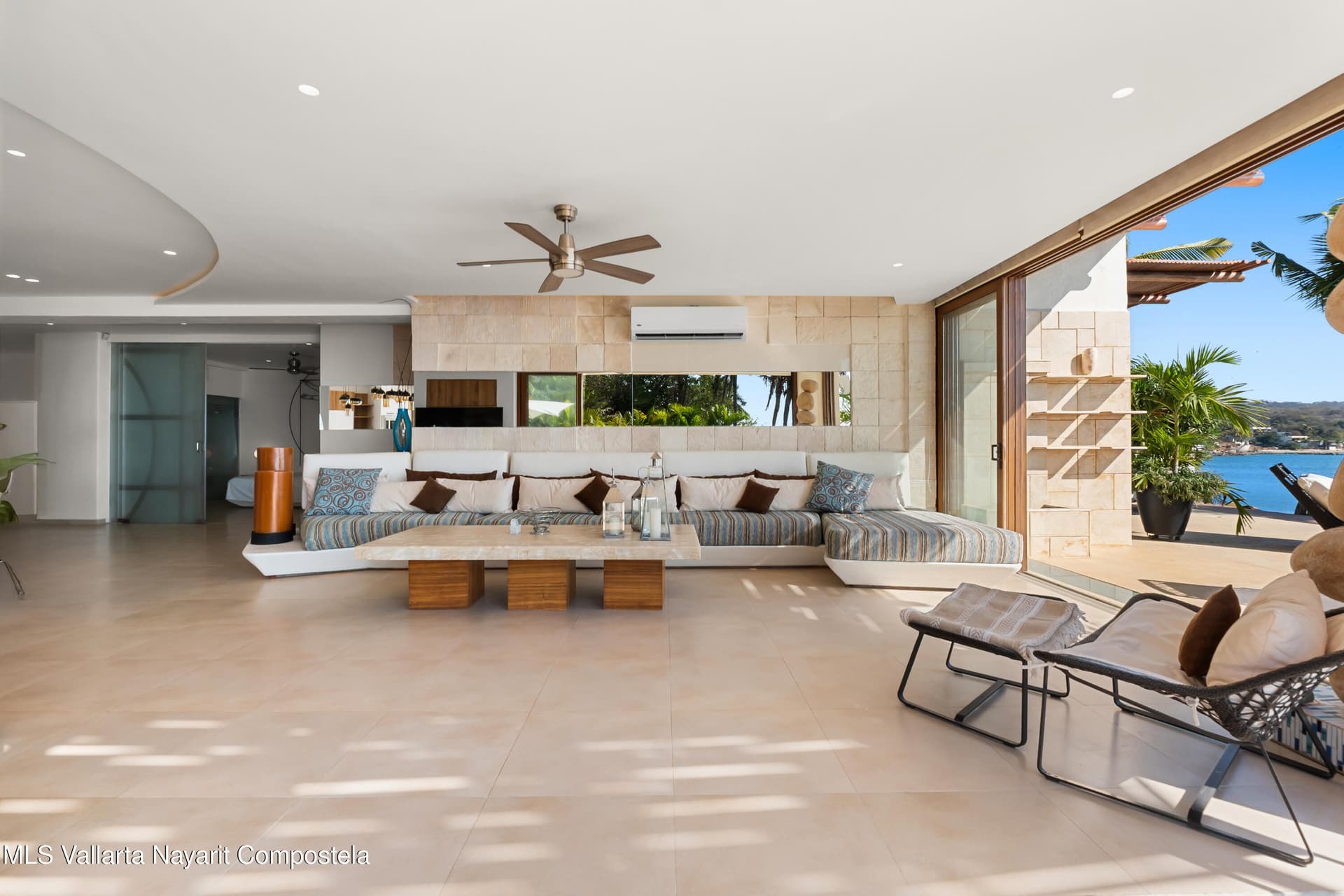 Punta Esmeralda 6