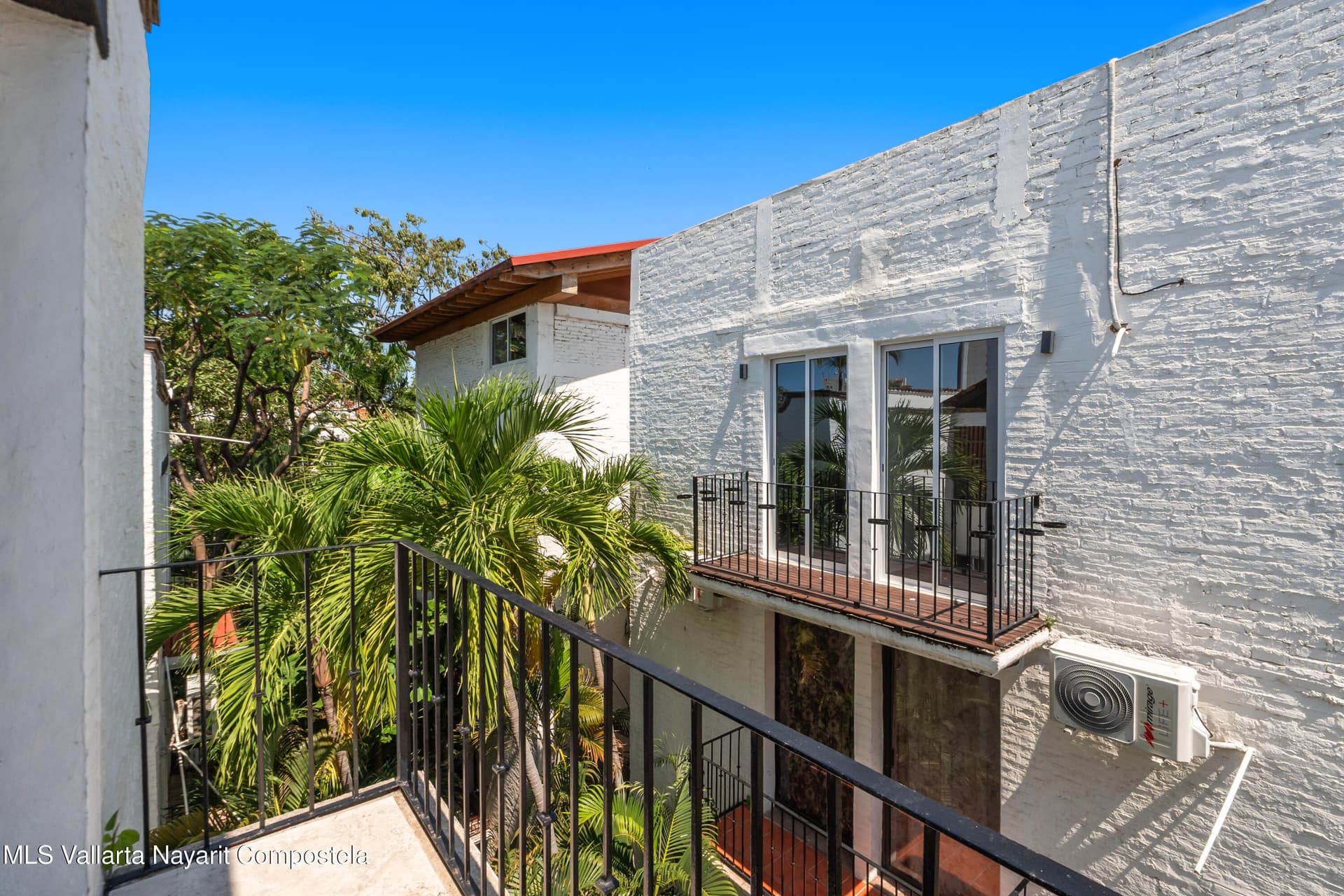 2256-2282 Blvd Francisco Medina Ascencio 21