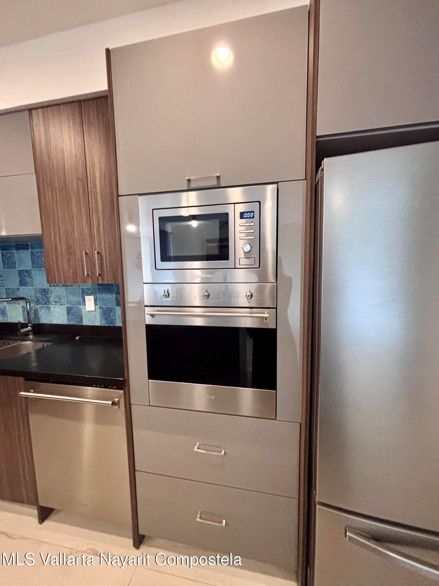 Canuva Lux 34