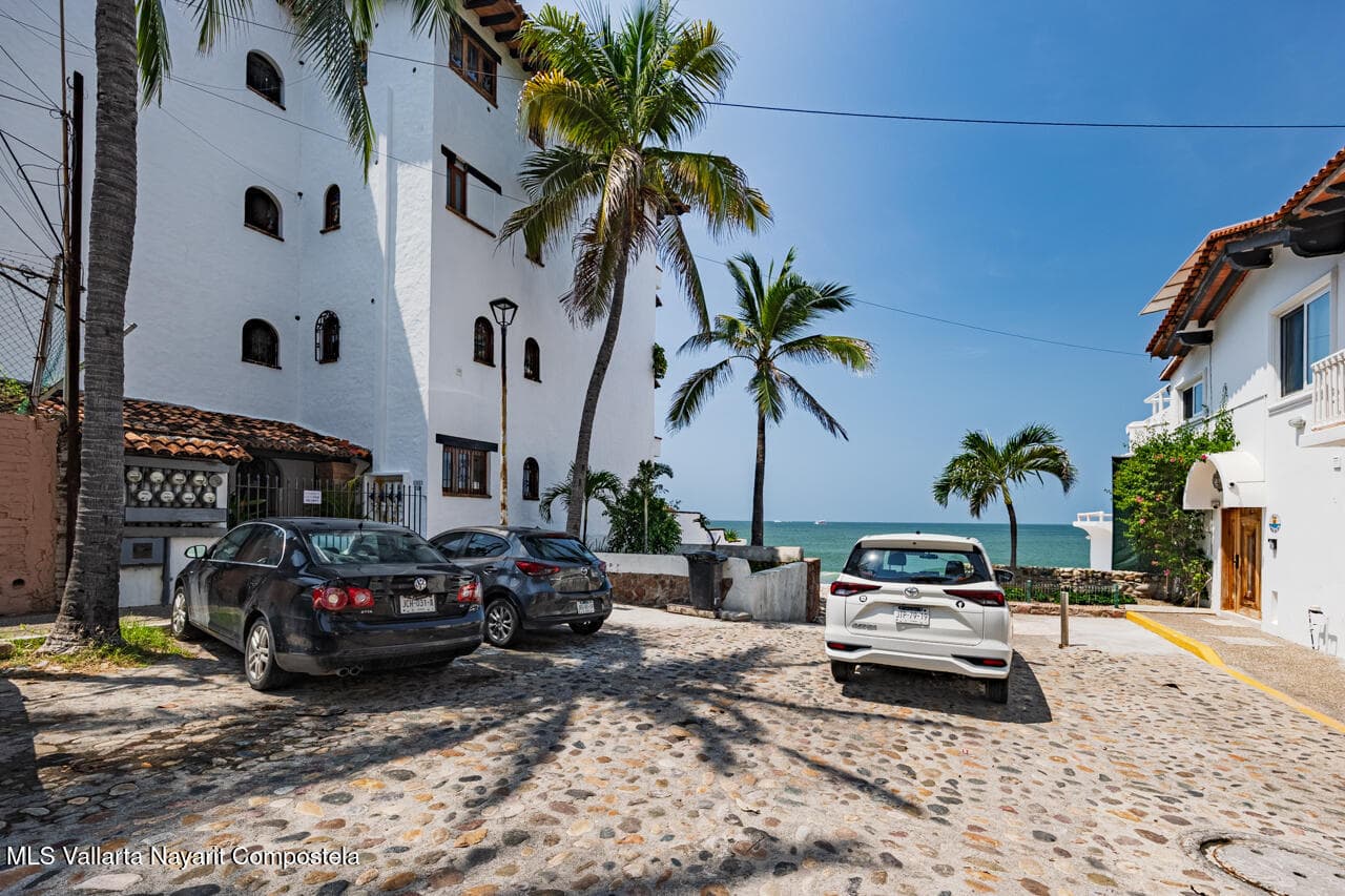 Playa Camarones 37