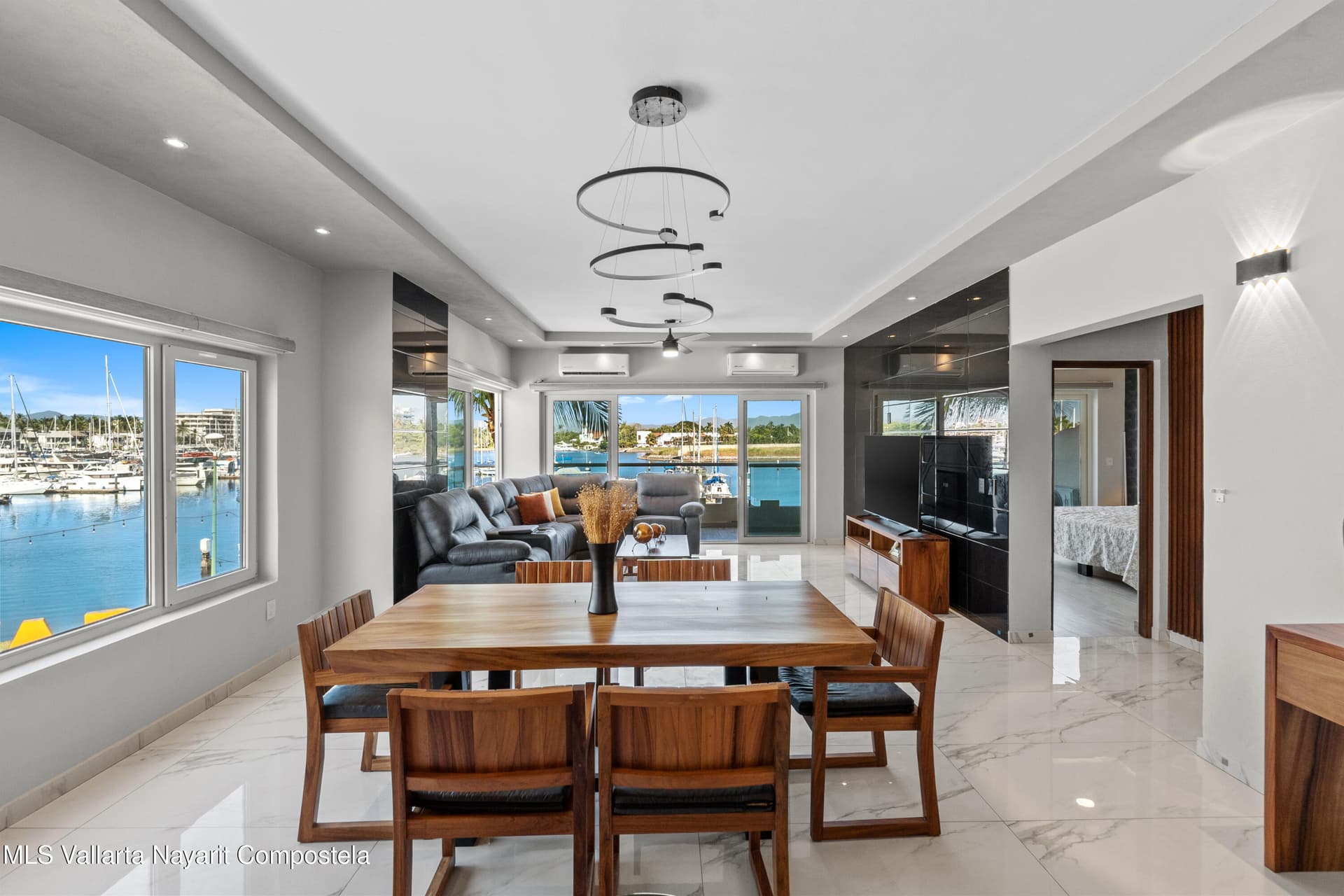 Marina Suites 11
