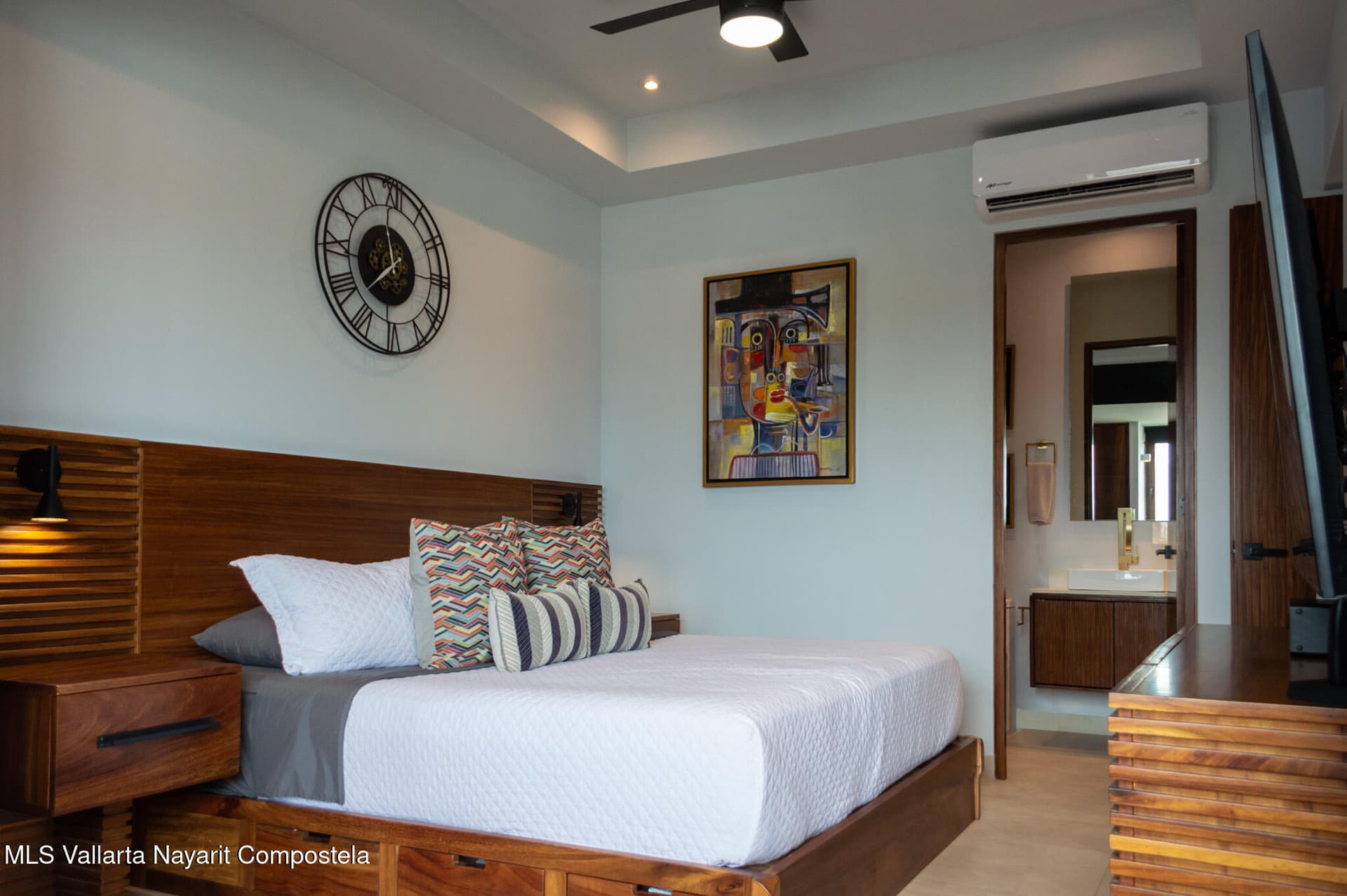 263 Calle Roma 5