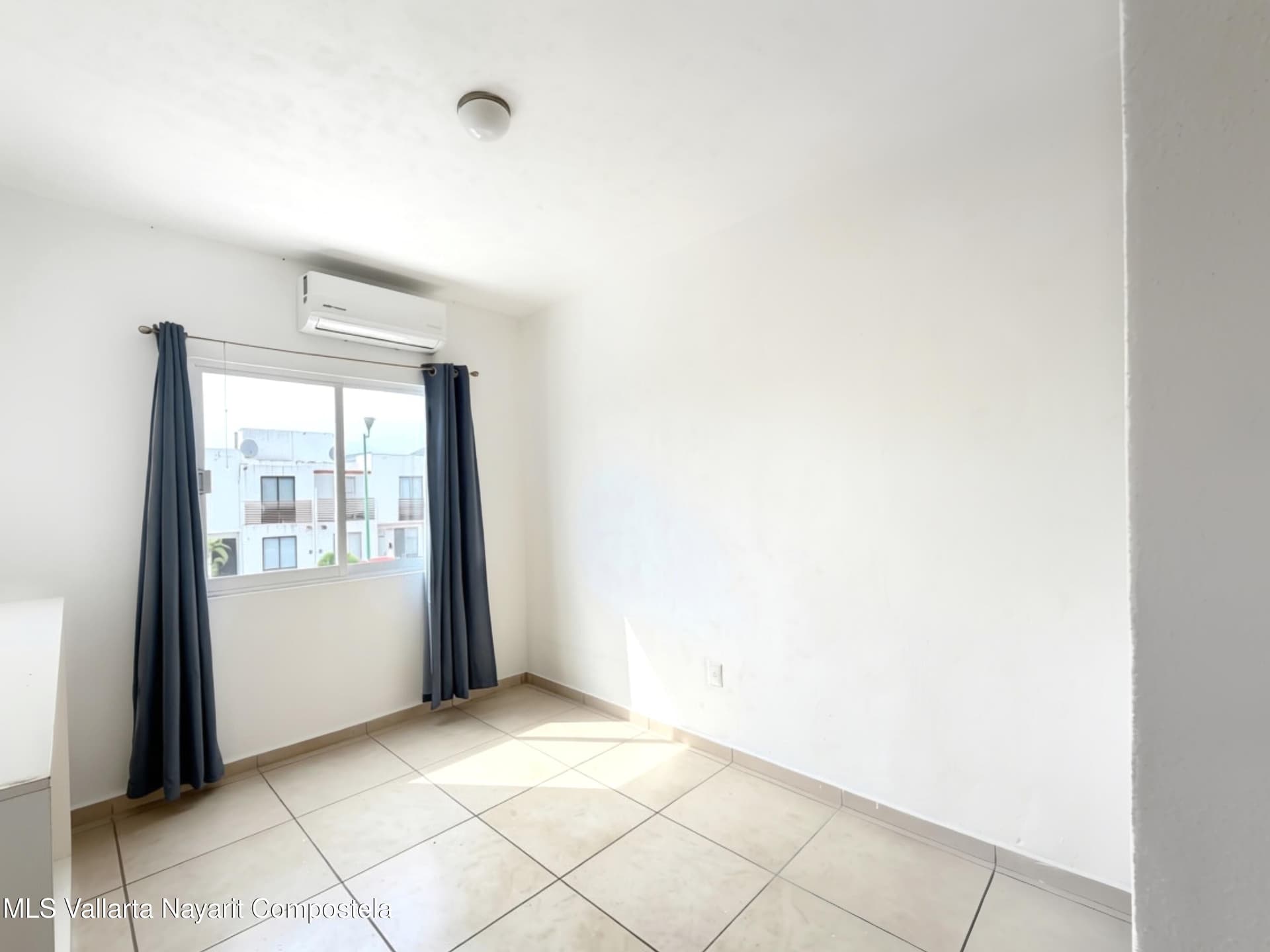 231 Avenida Paseo Vulcano 13