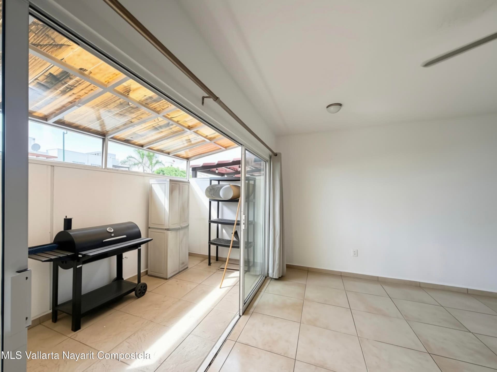 231 Avenida Paseo Vulcano 6