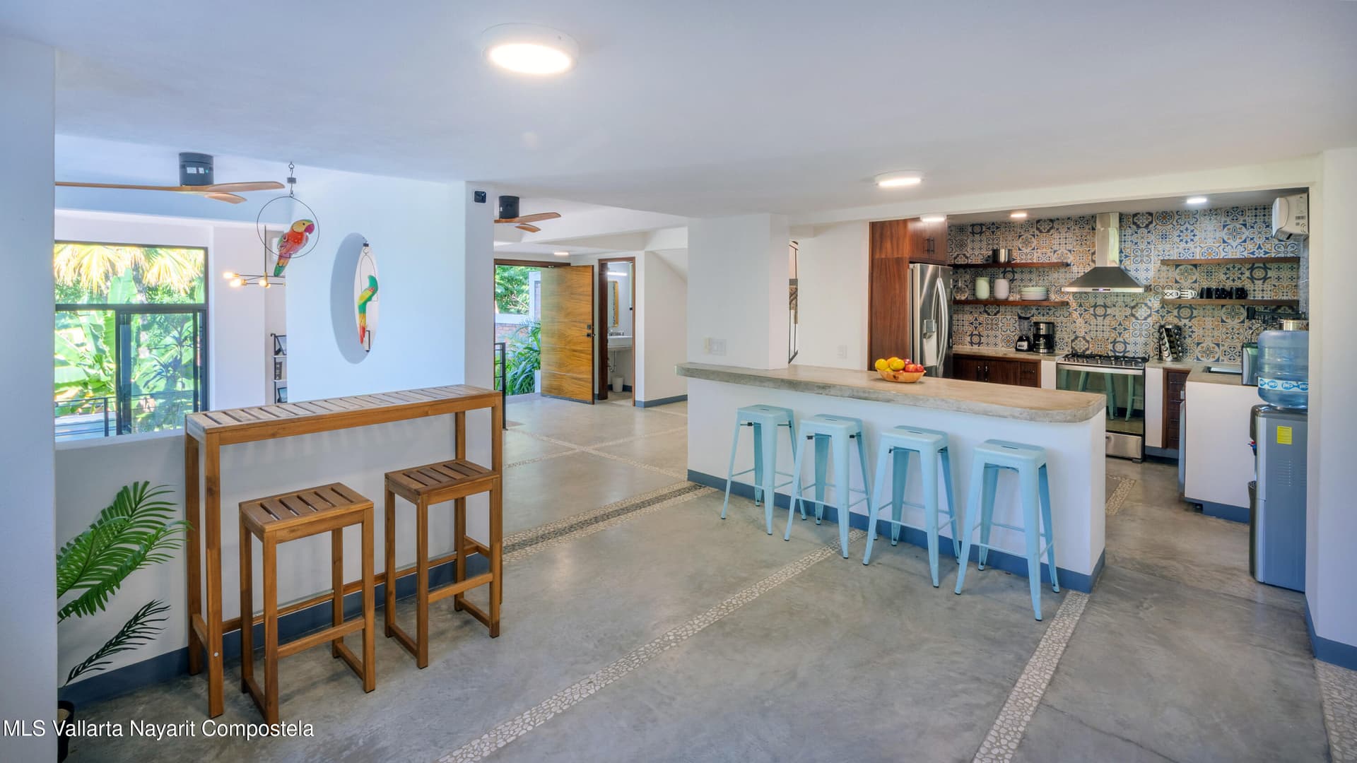 460 Av. Richrad Burton 7