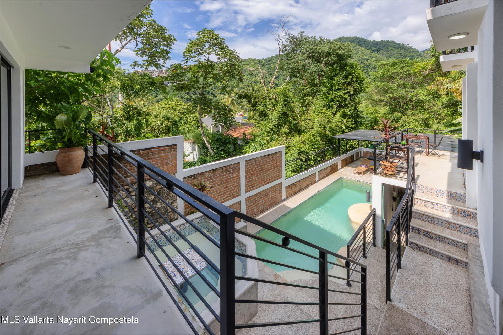 460 Av. Richrad Burton 13