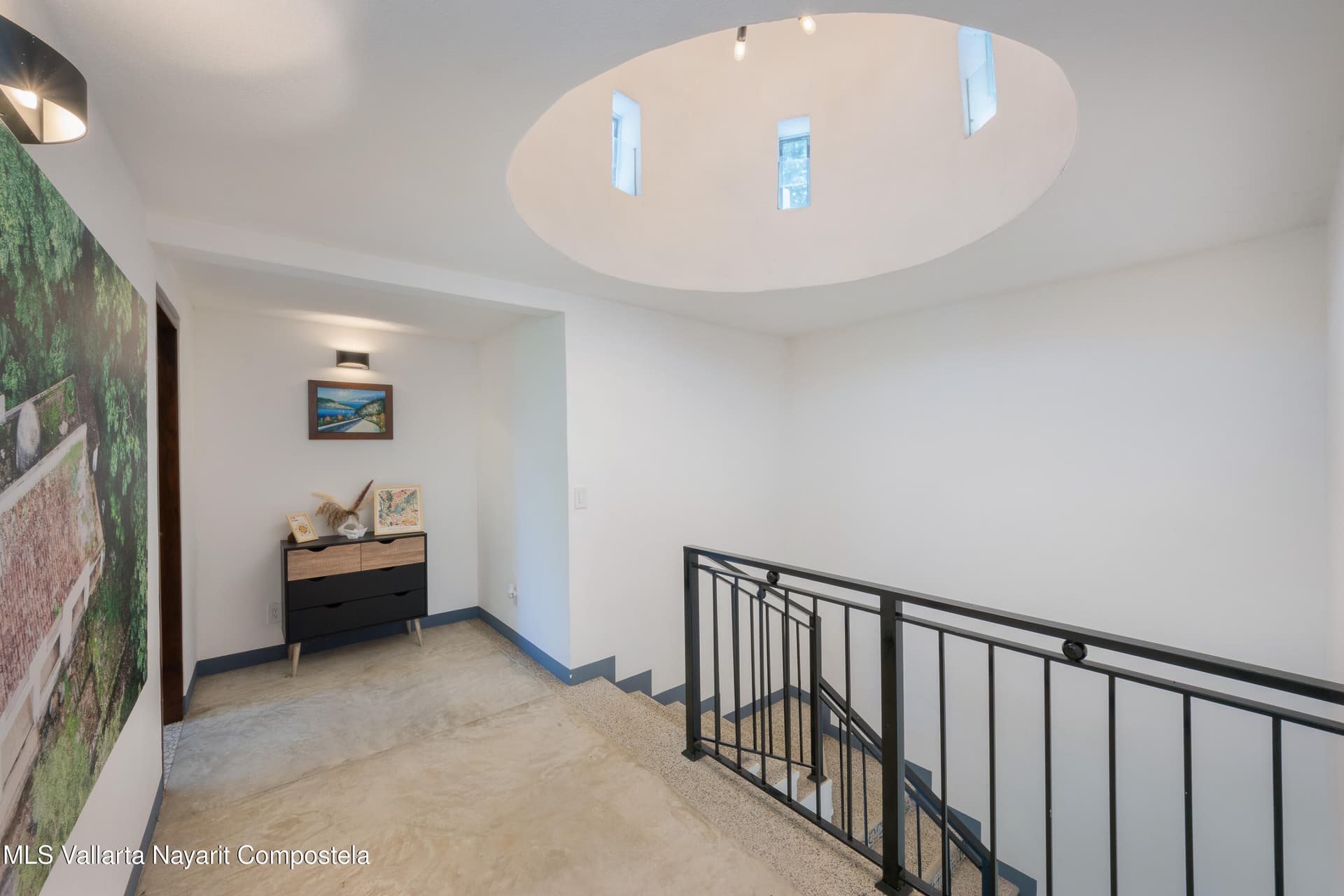 460 Av. Richrad Burton 23