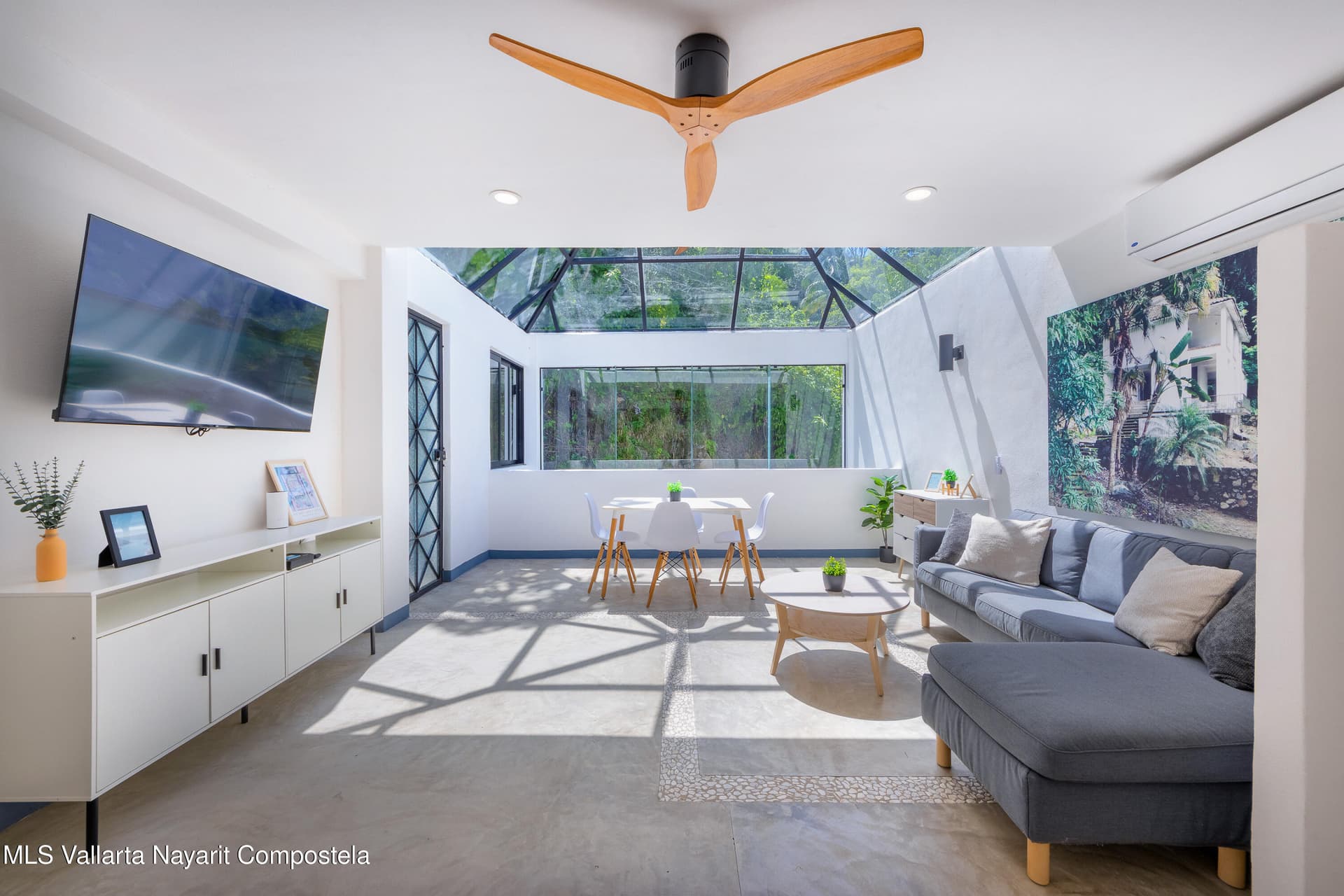 460 Av. Richrad Burton 25