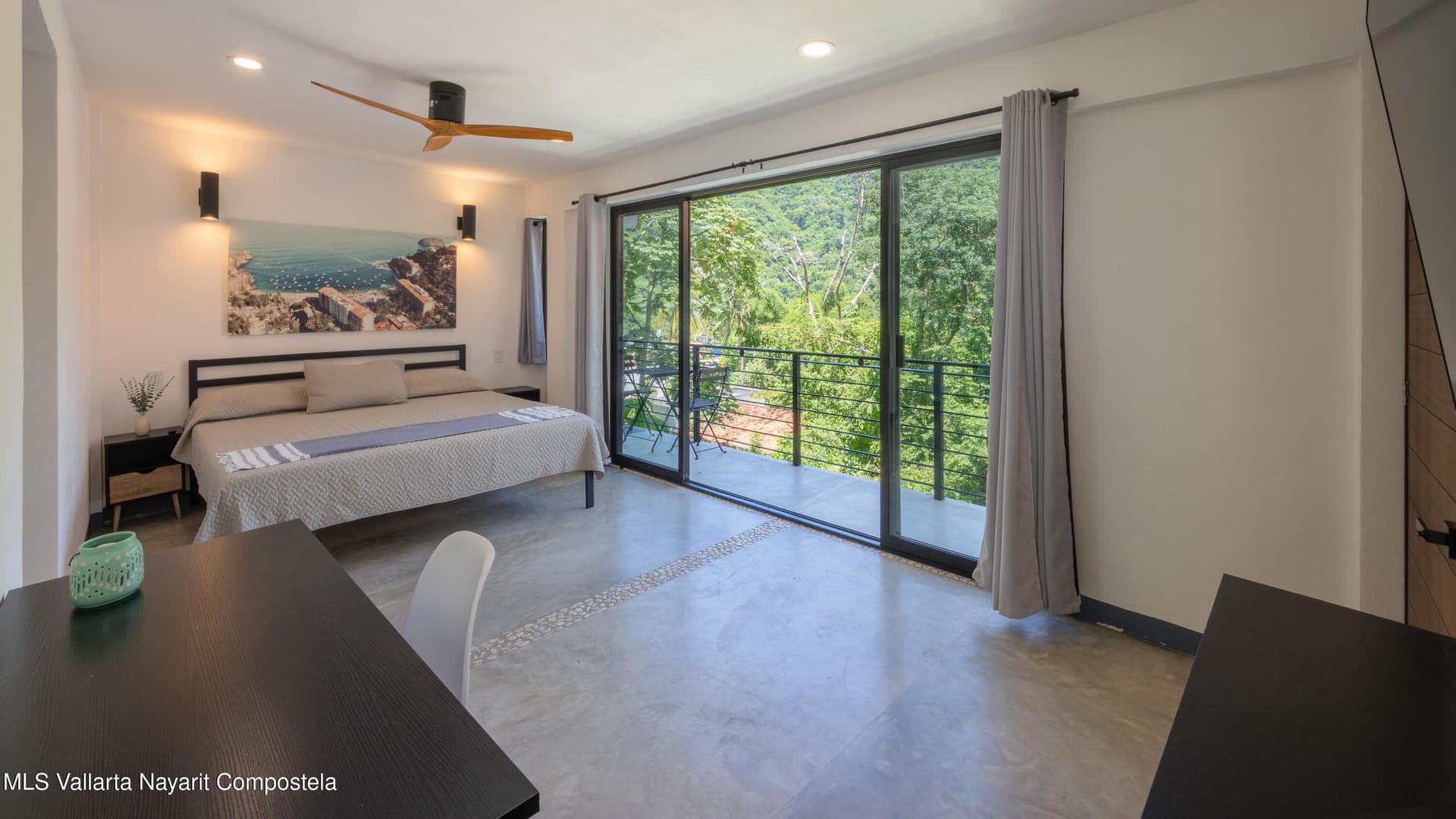 460 Av. Richrad Burton 29