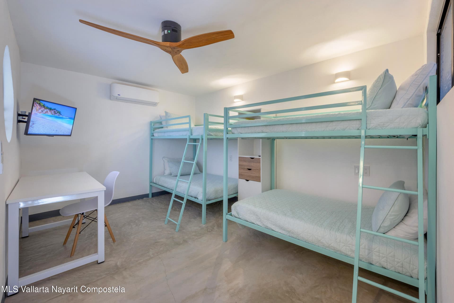 460 Av. Richrad Burton 40