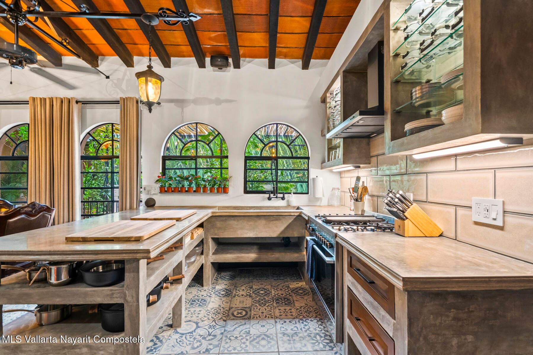 210 Vicente Guerrero 23