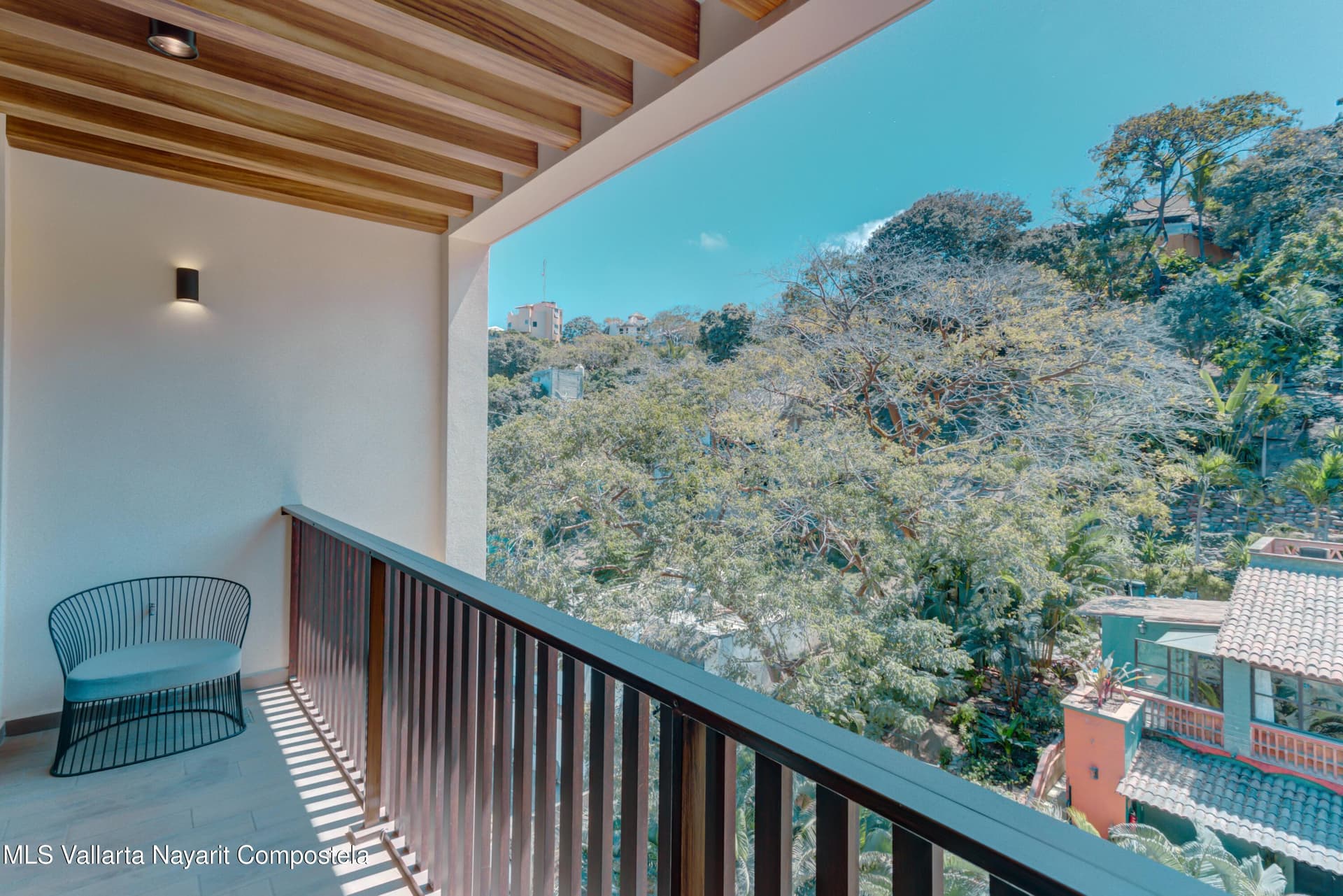 128 Avenida Revolucion 17
