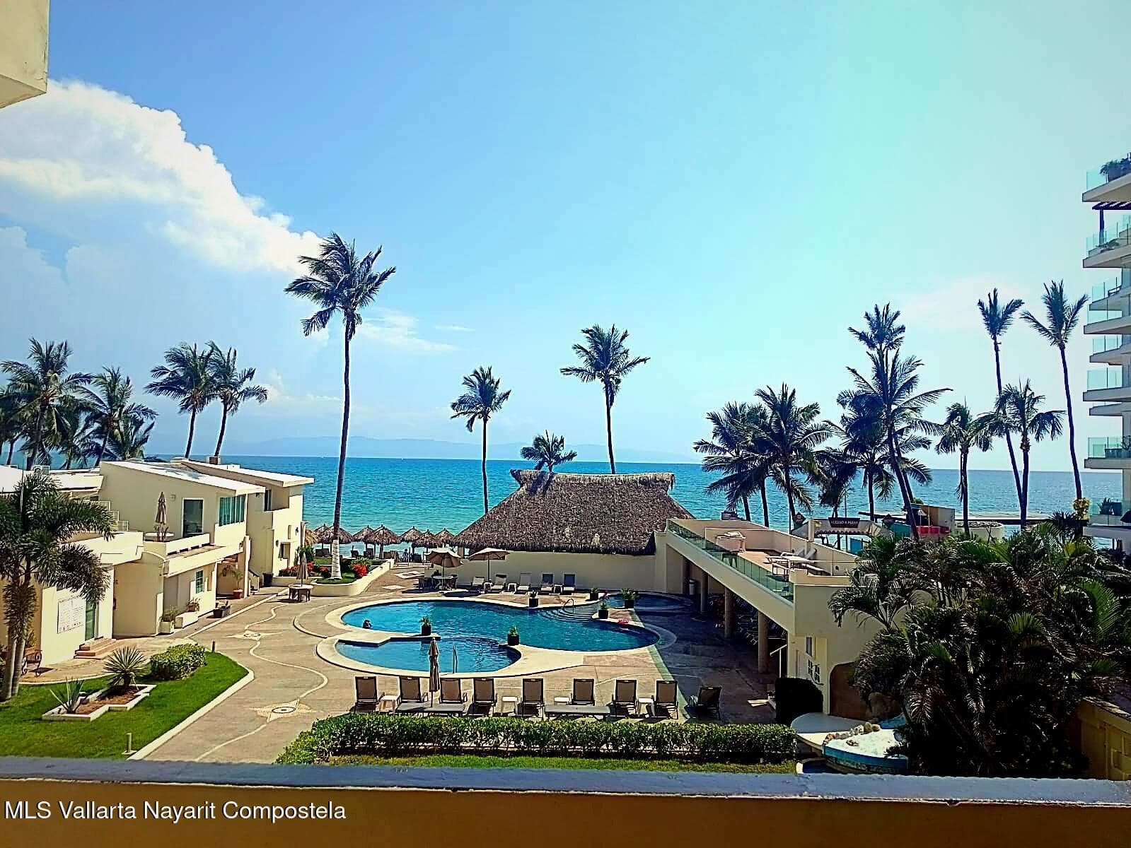 Suites Costa Dorado