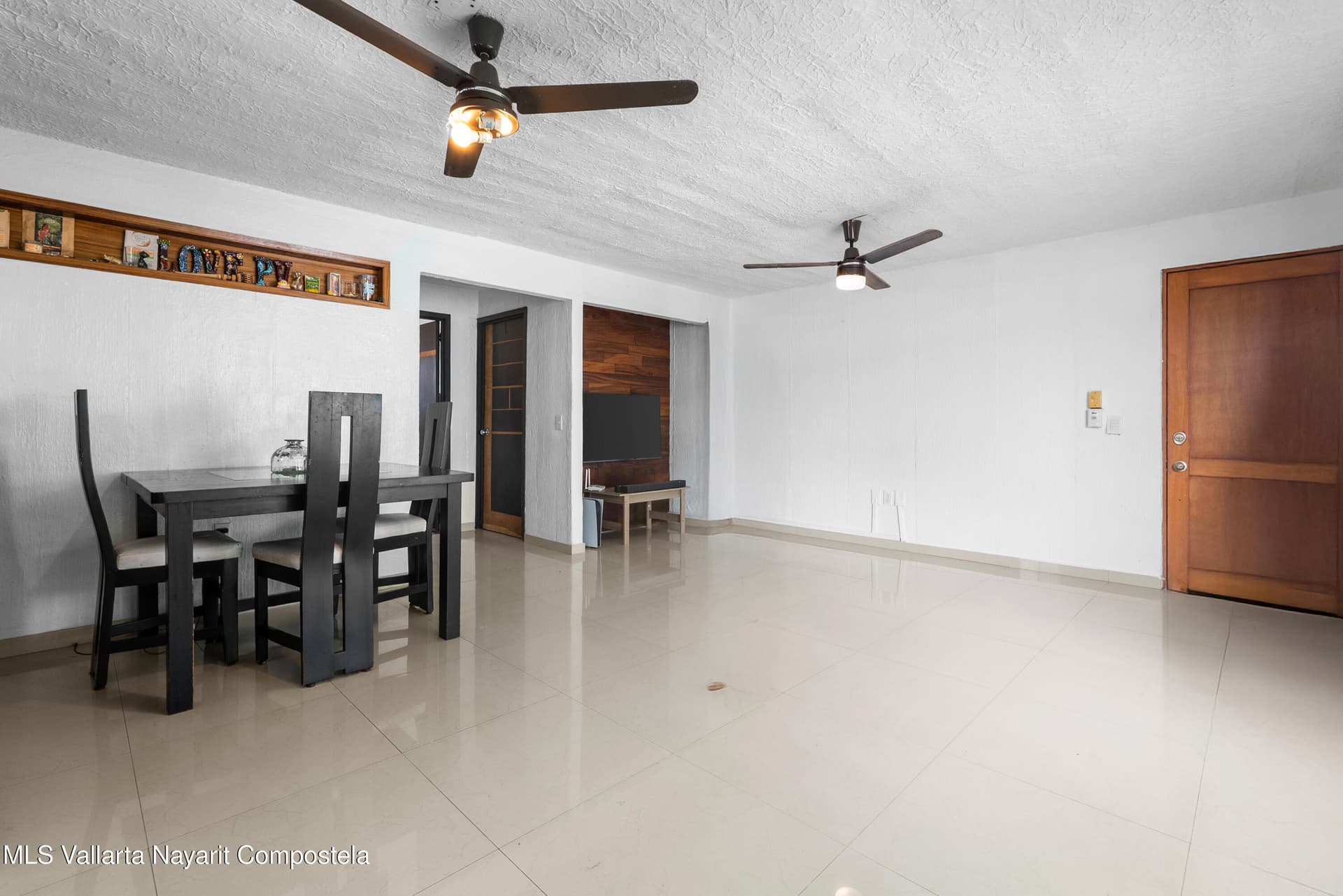 140 Prisciliano Sanchez Av 8