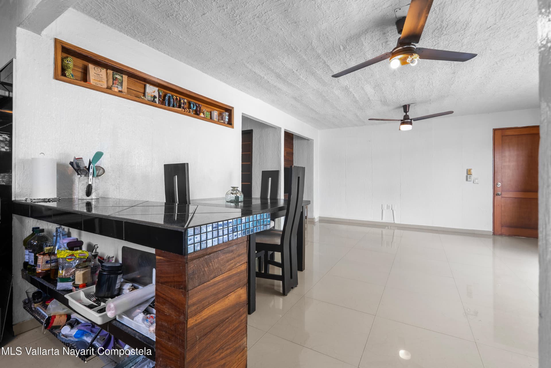 140 Prisciliano Sanchez Av 11