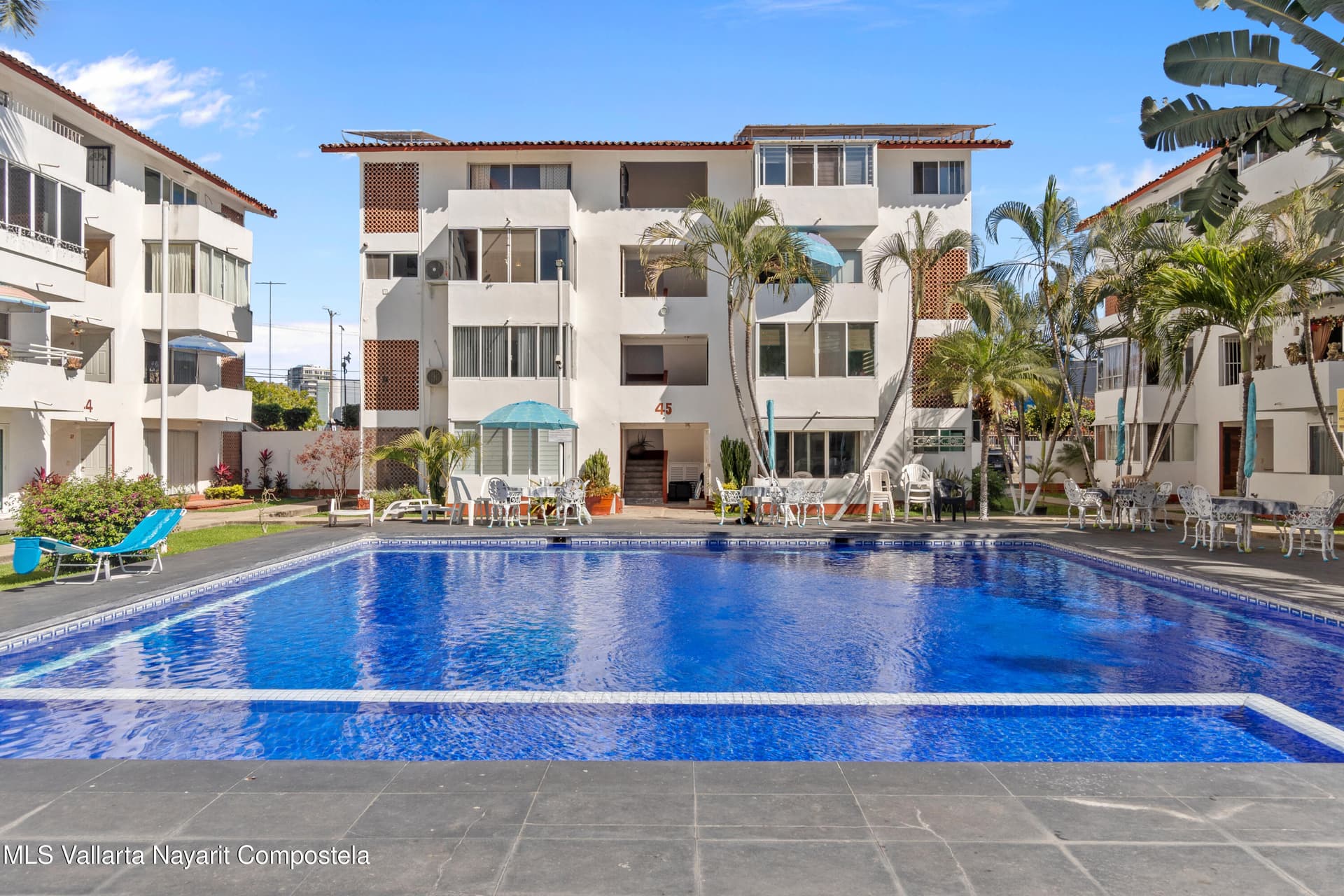 140 Prisciliano Sanchez Av 34