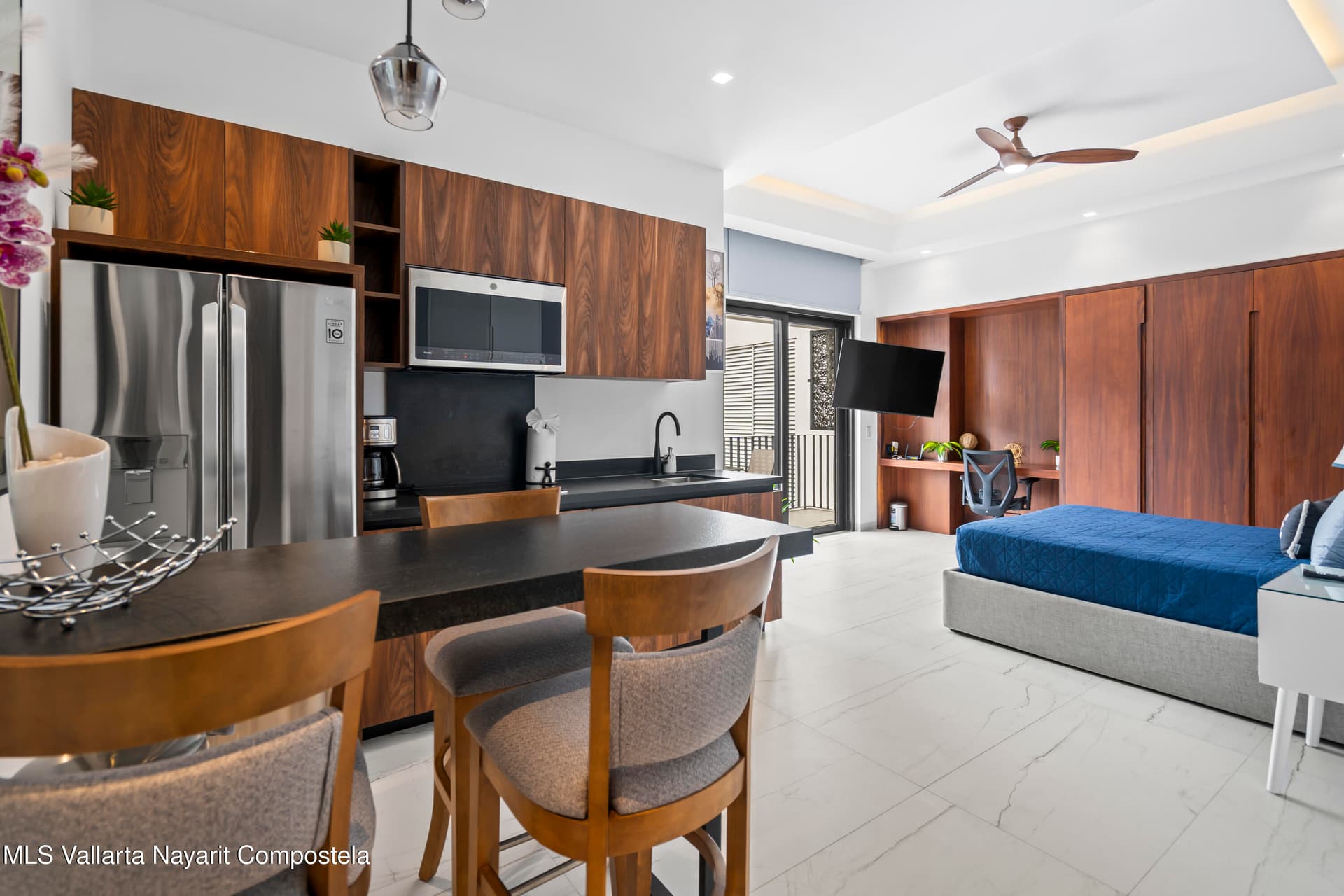 Condo 2