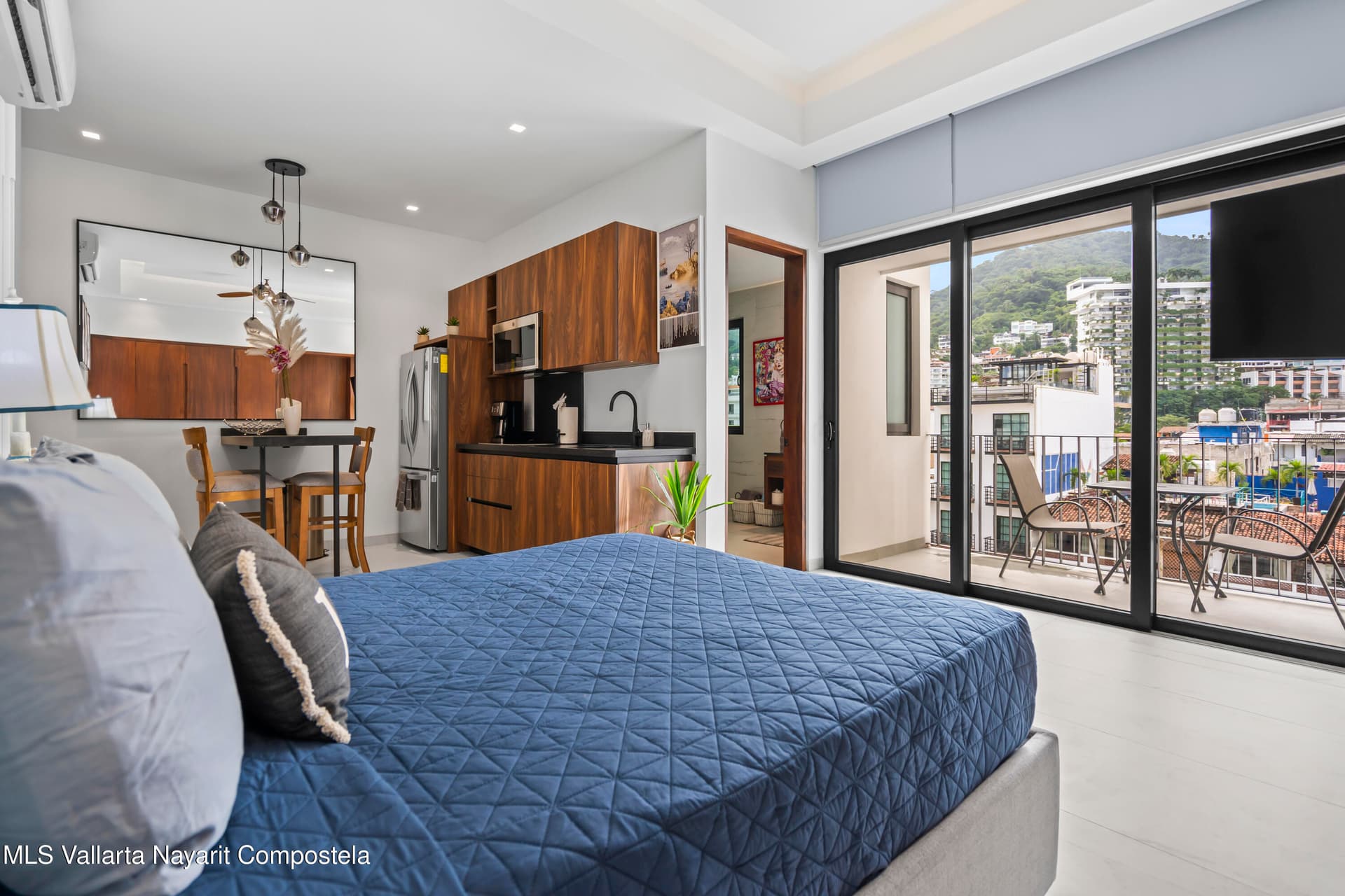 Condo 4