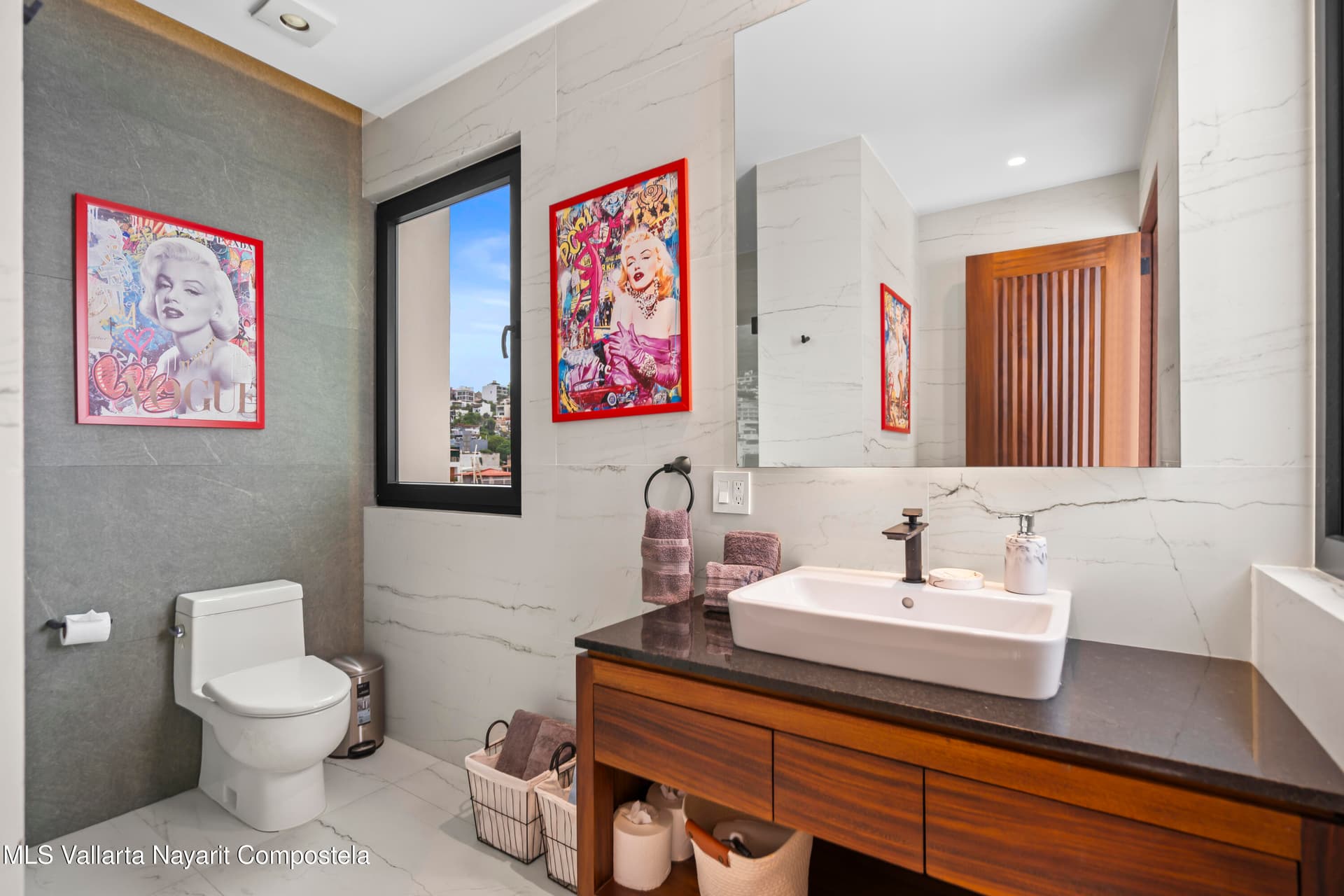 Condo 11