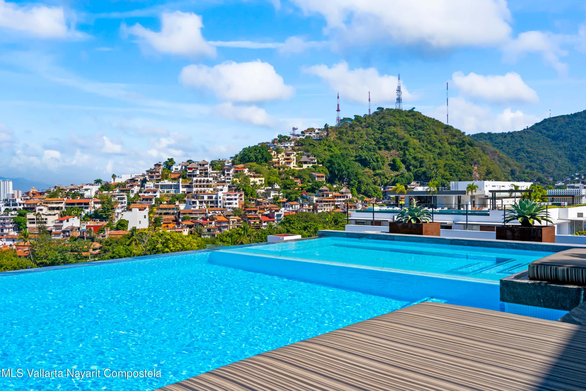 Condo 14