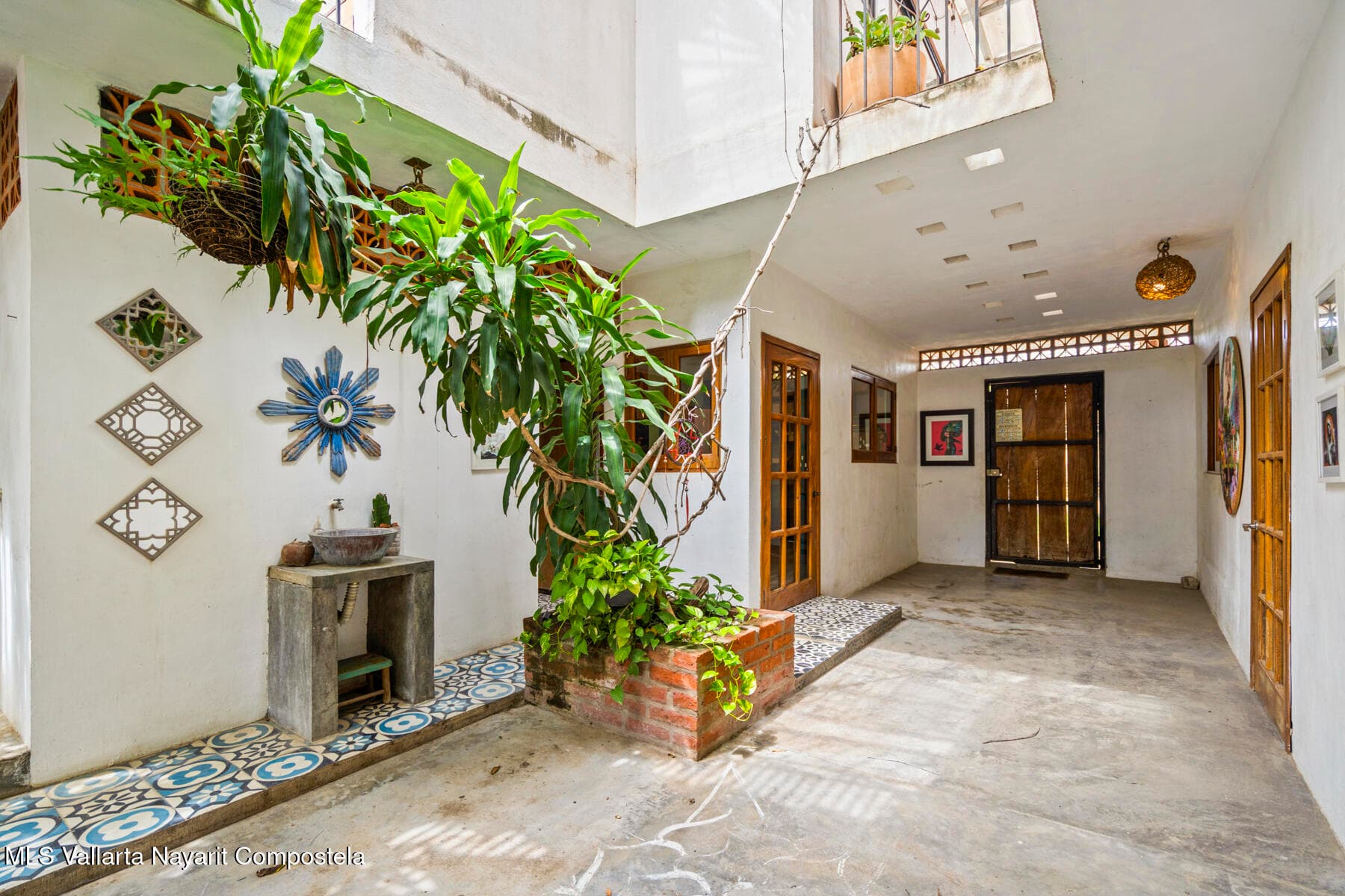 50 Calle Mar Mediteranneo 24