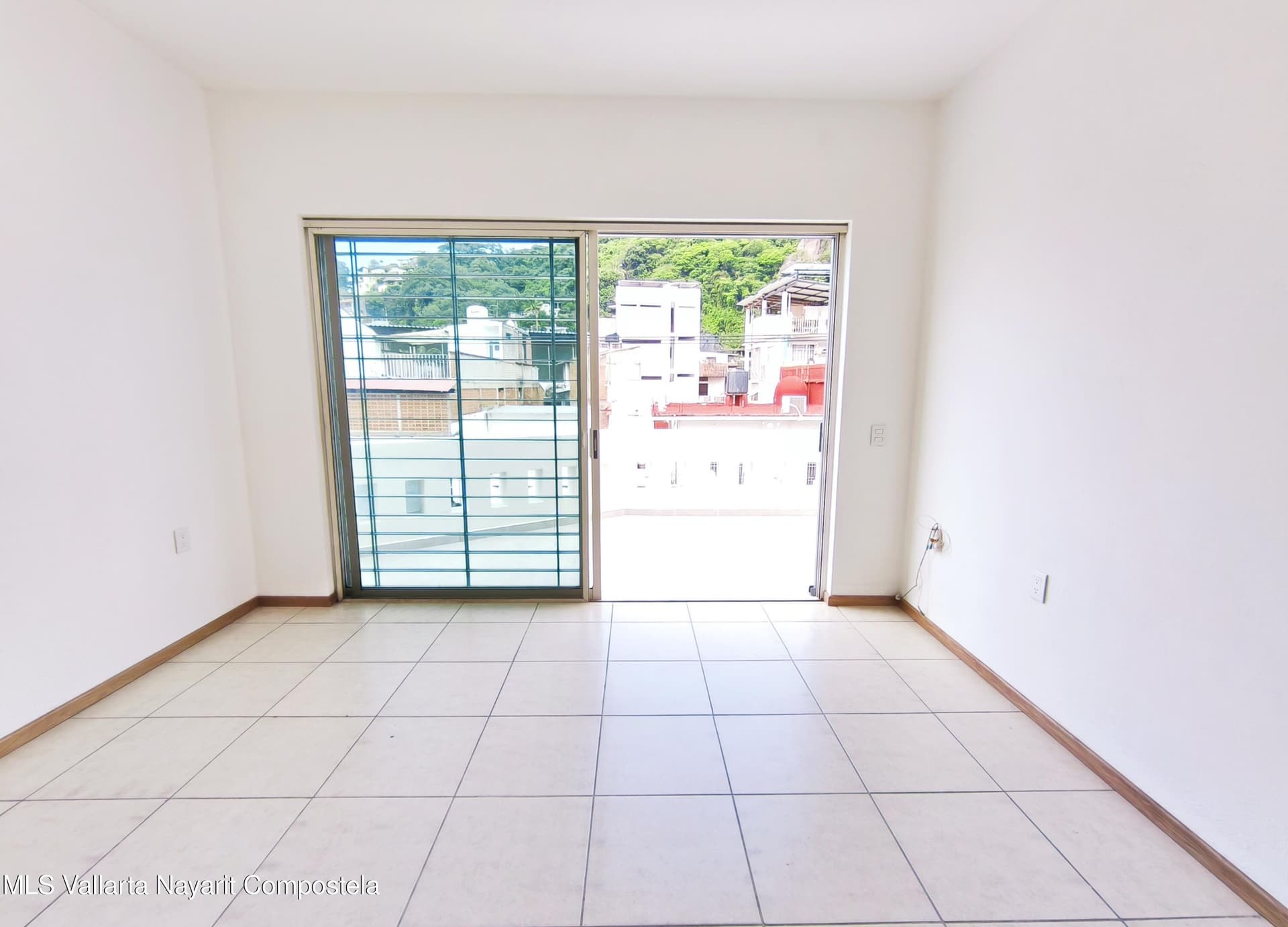 542 Fco. I. Madero 16