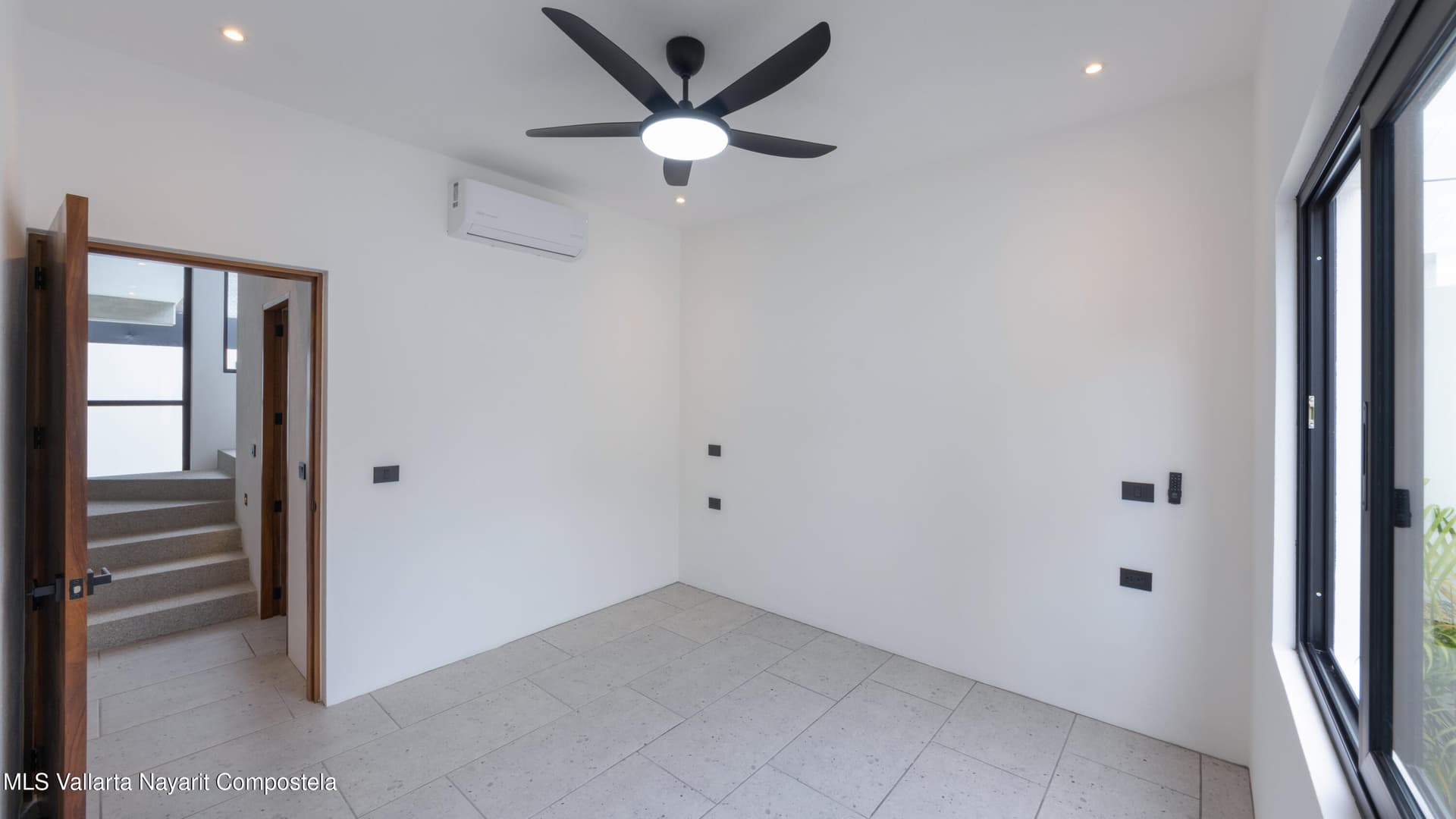 303 Paseo del Salmon 11