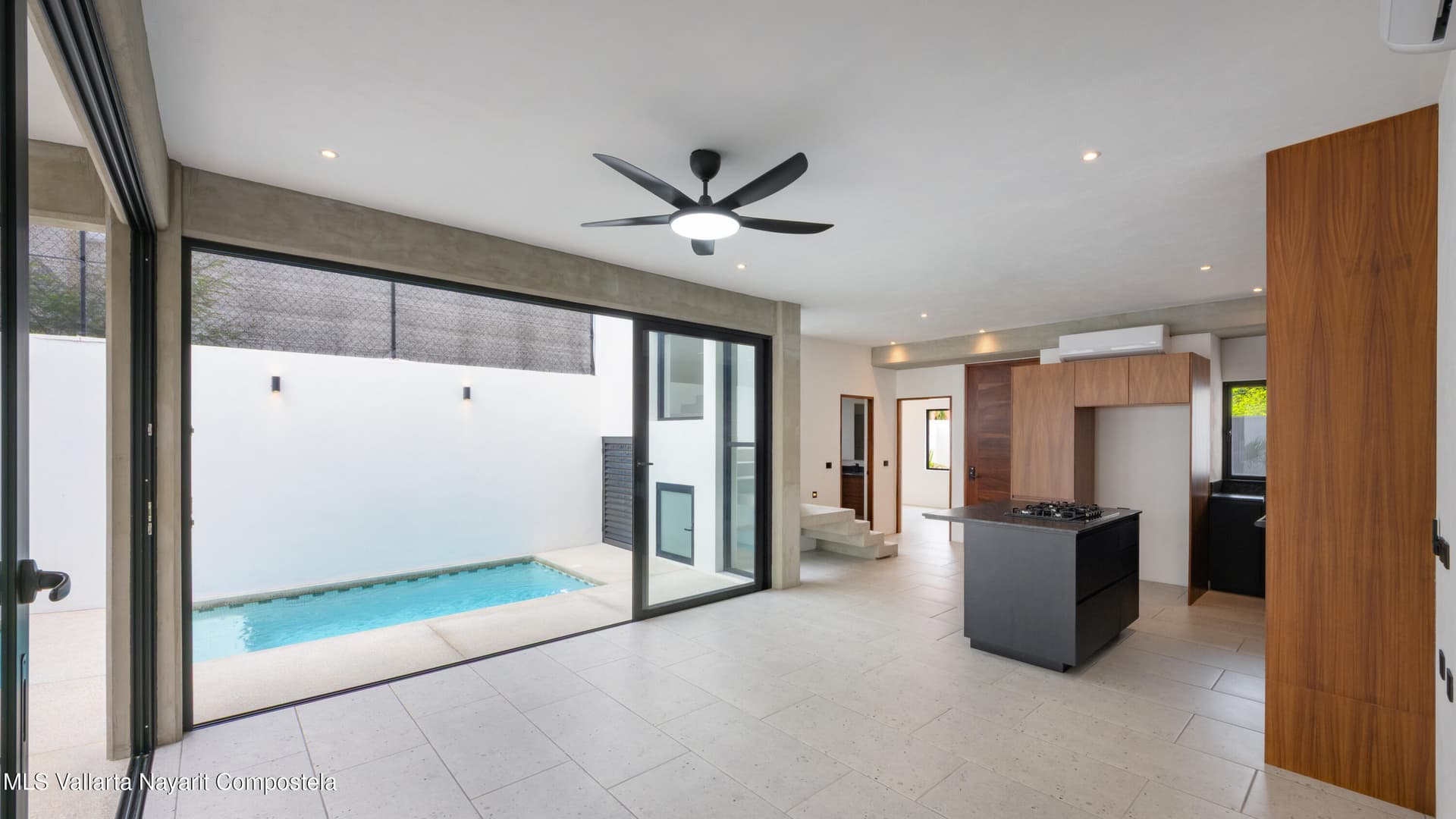 303 Paseo del Salmon 6