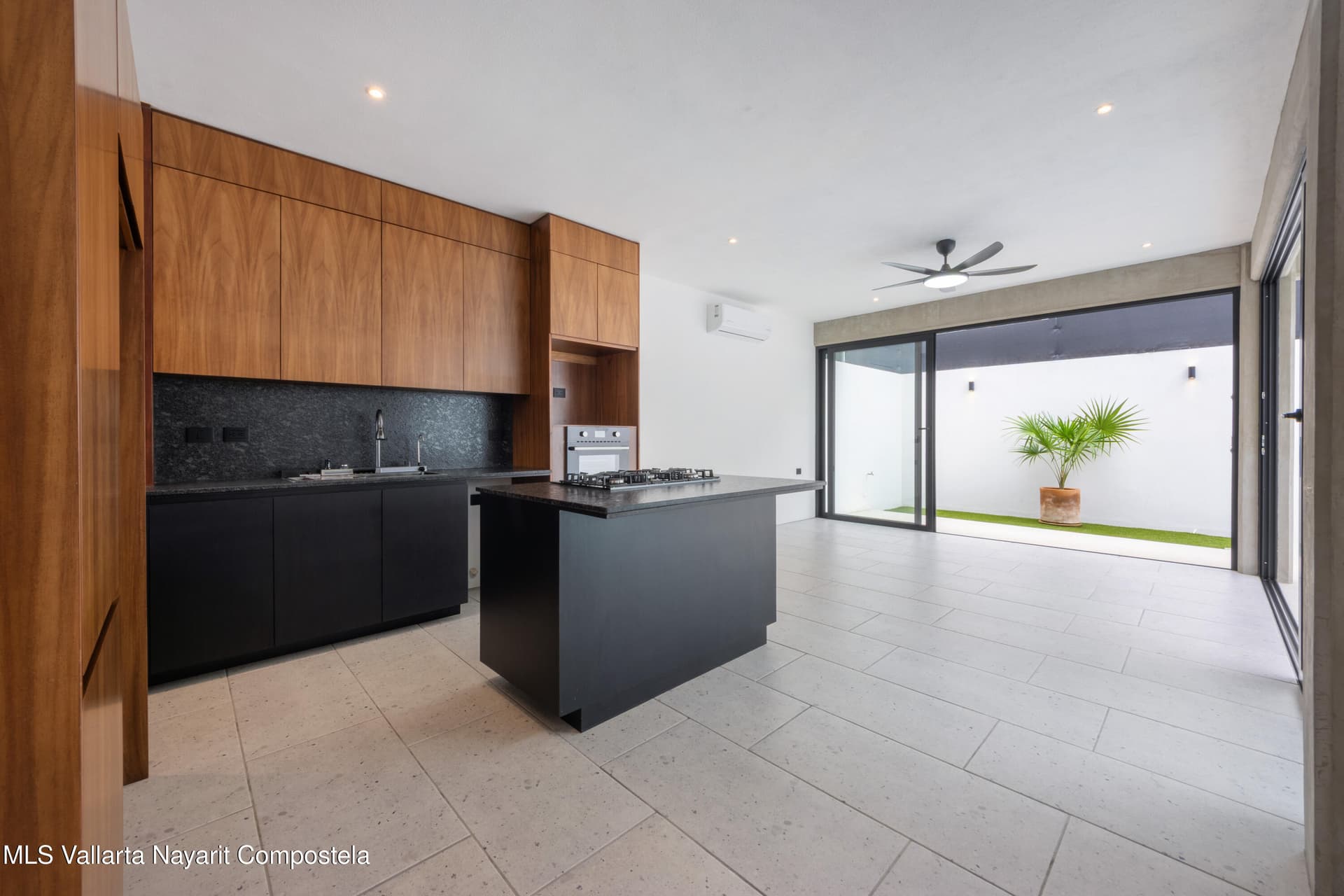 303 Paseo del Salmon 5