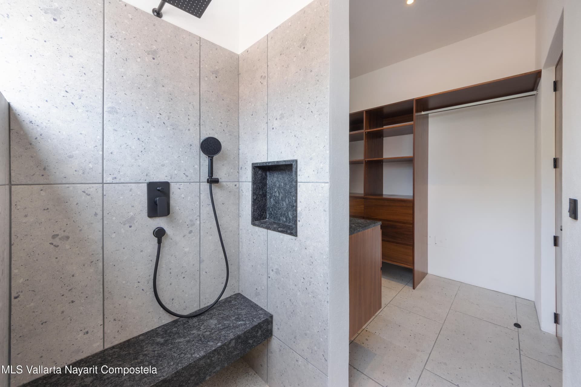 303 Paseo del Salmon 20